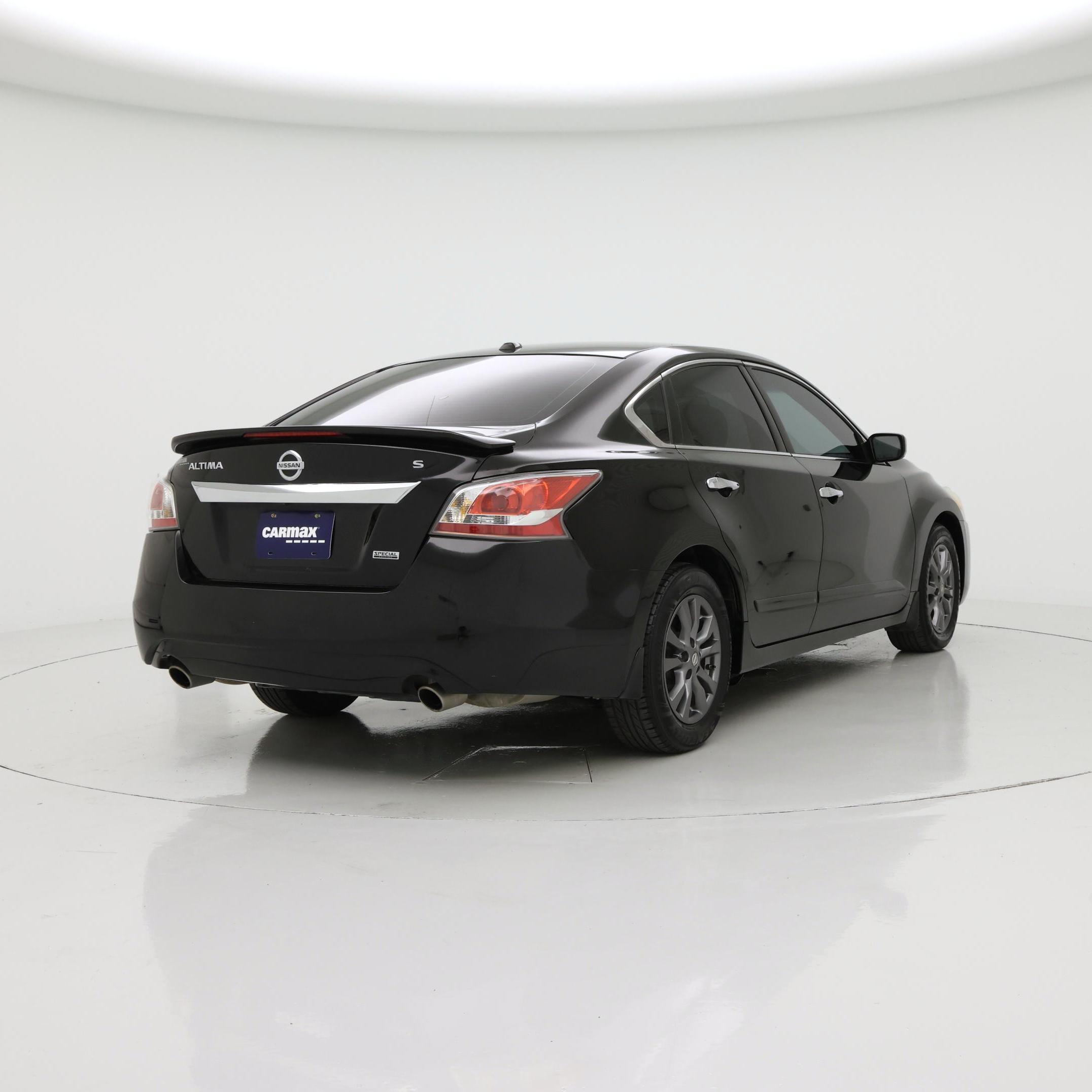 Thumbnail: 2015 Nissan Altima - 8