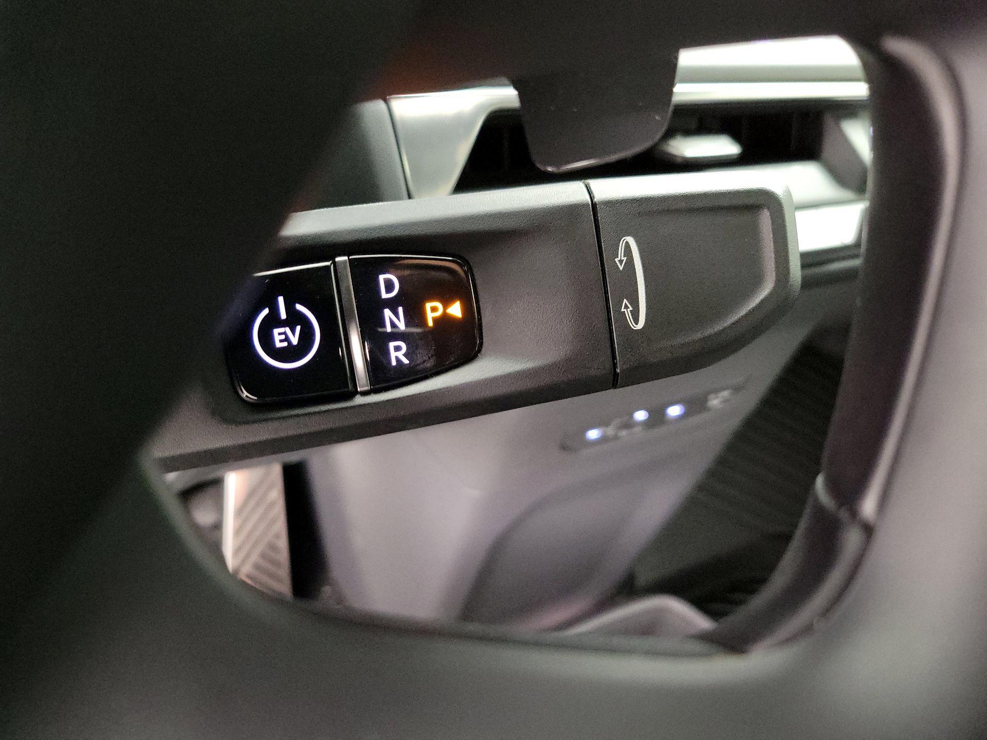 Thumbnail: 2024 Kia EV9 - 18
