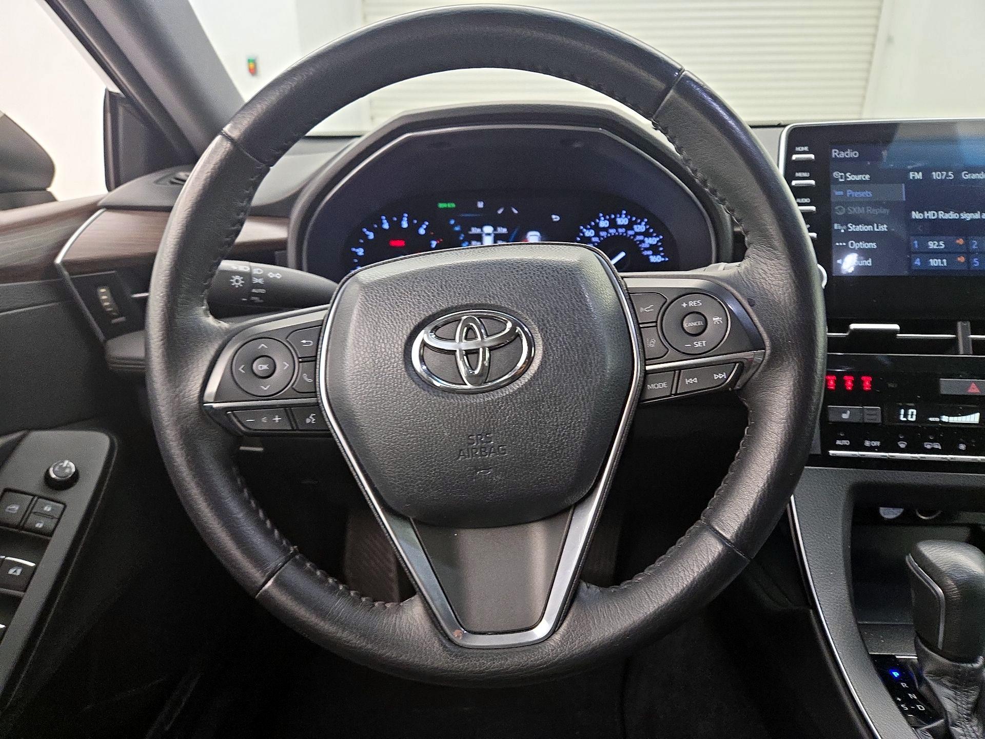 Thumbnail: 2019 Toyota Avalon - 10