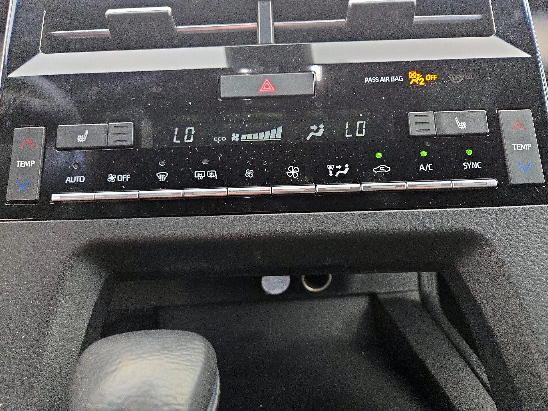 Thumbnail: 2019 Toyota Avalon - 16