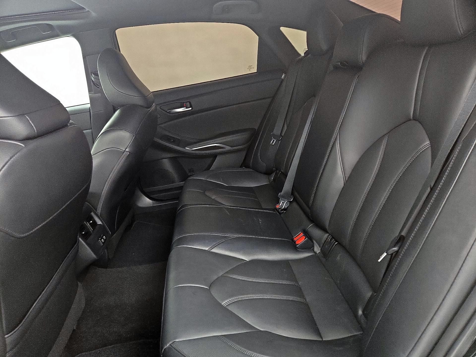 Thumbnail: 2019 Toyota Avalon - 20