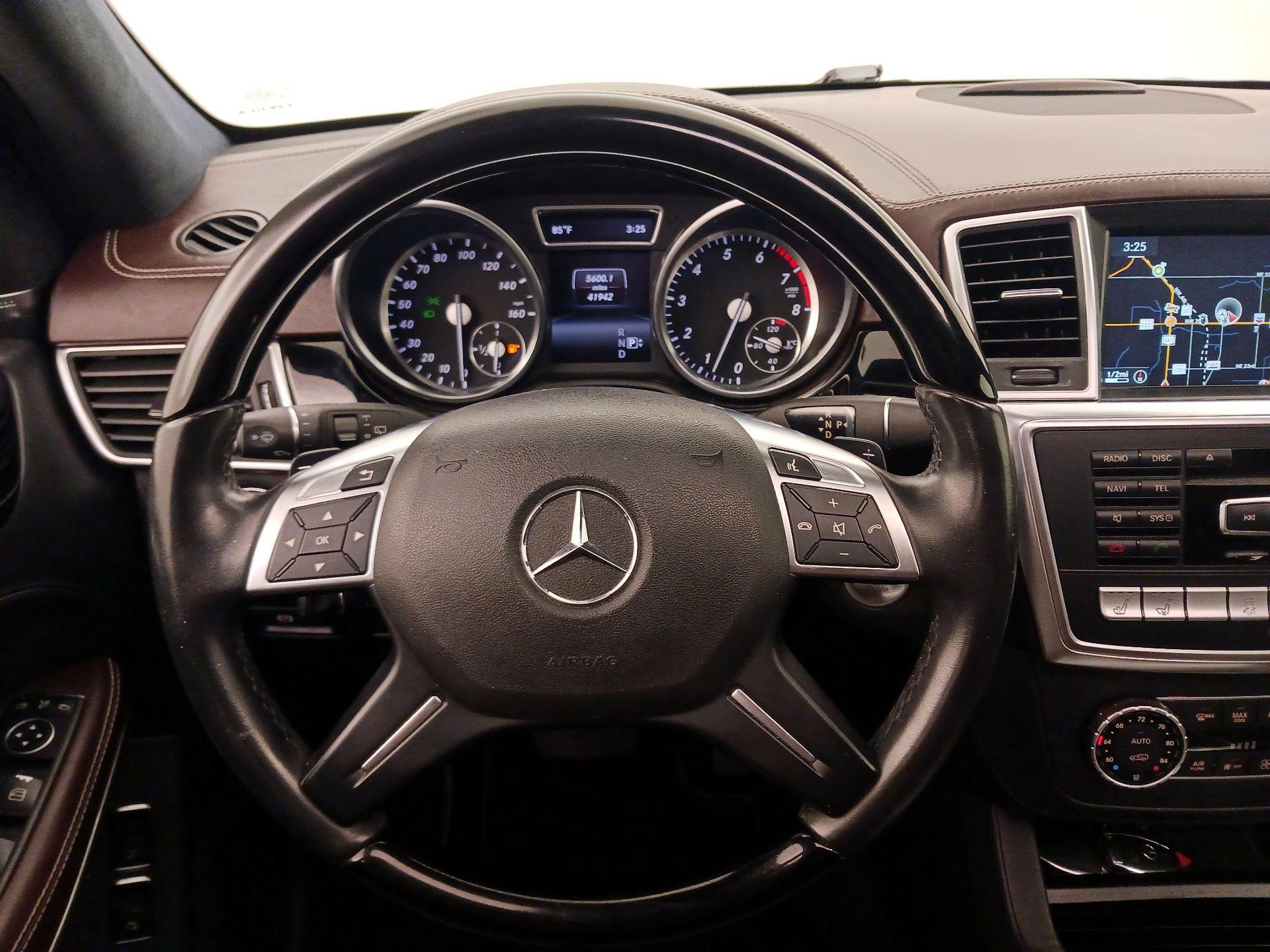 Thumbnail: 2015 Mercedes-Benz GL-Class - 10