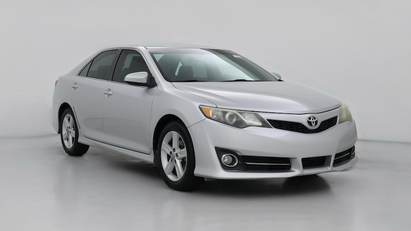 2014 Toyota Camry SE Hero Image