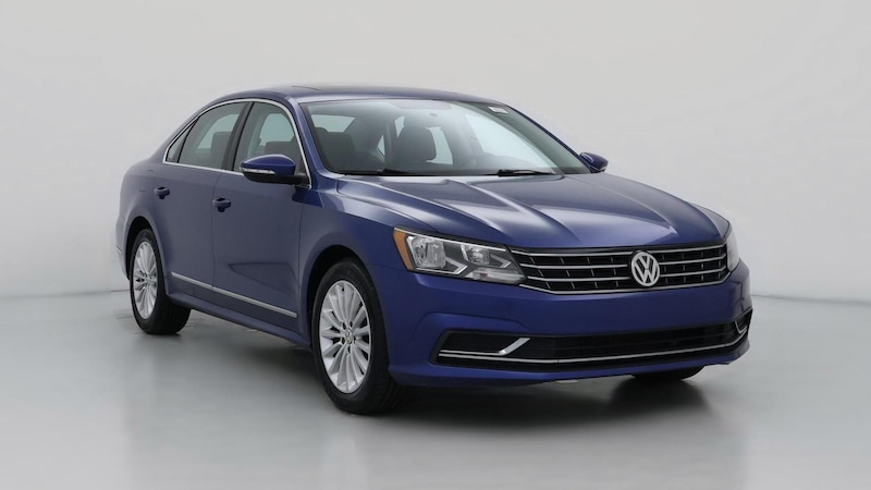 2017 Volkswagen Passat SE Hero Image