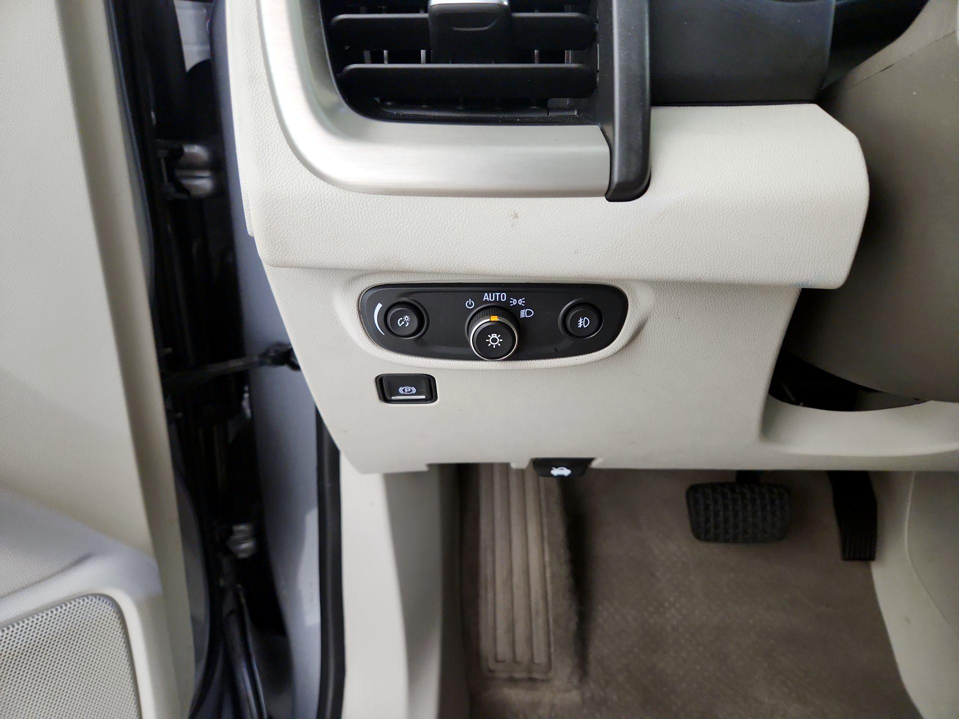 Thumbnail: 2020 GMC Terrain - 13