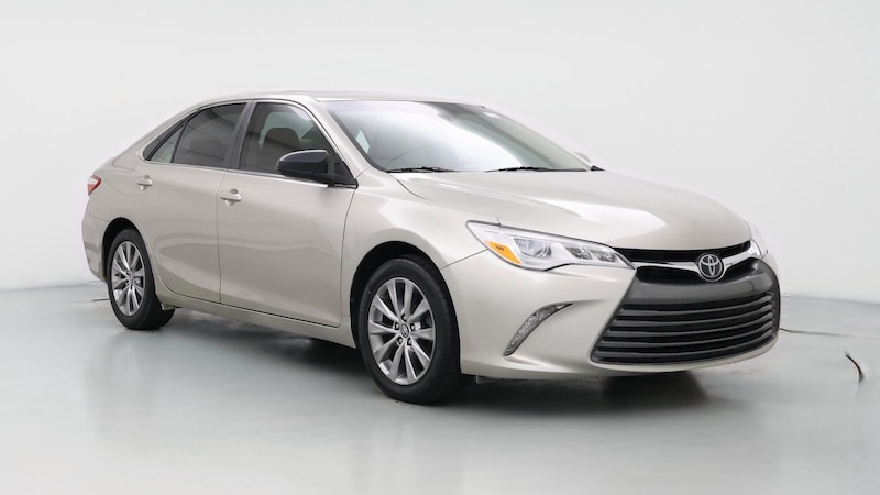 2017 Toyota Camry XLE Hero Image