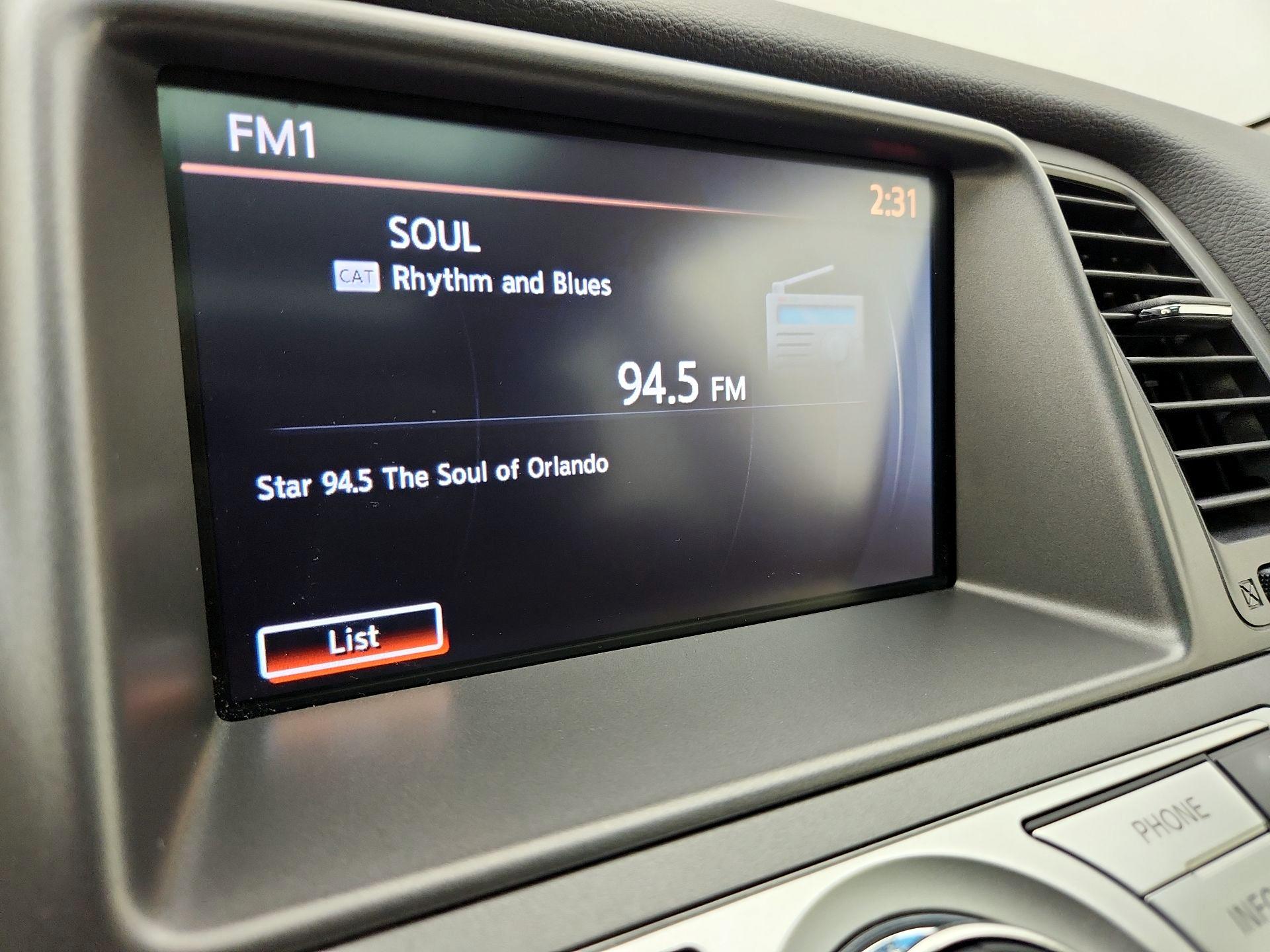 Thumbnail: 2013 Nissan Murano - 16