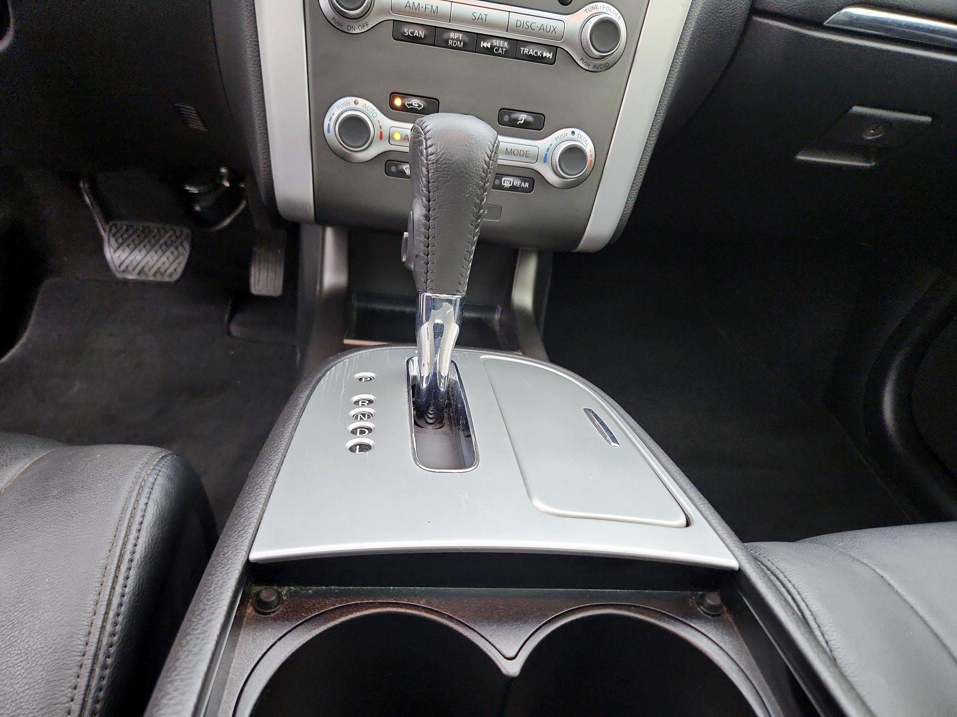 Thumbnail: 2013 Nissan Murano - 18