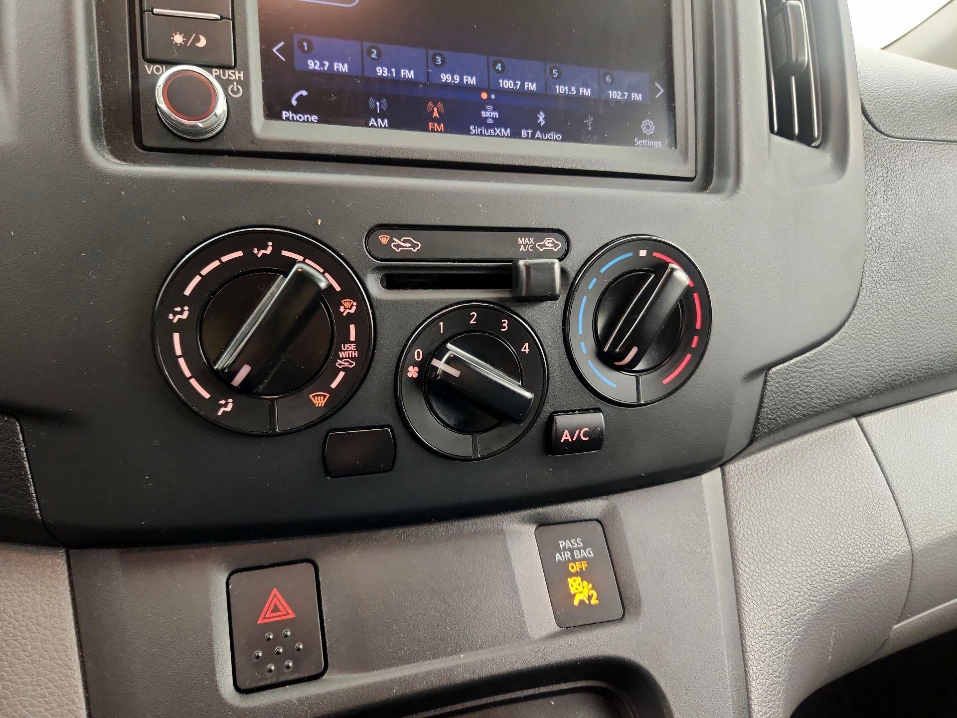 Thumbnail: 2021 Nissan NV200 - 16