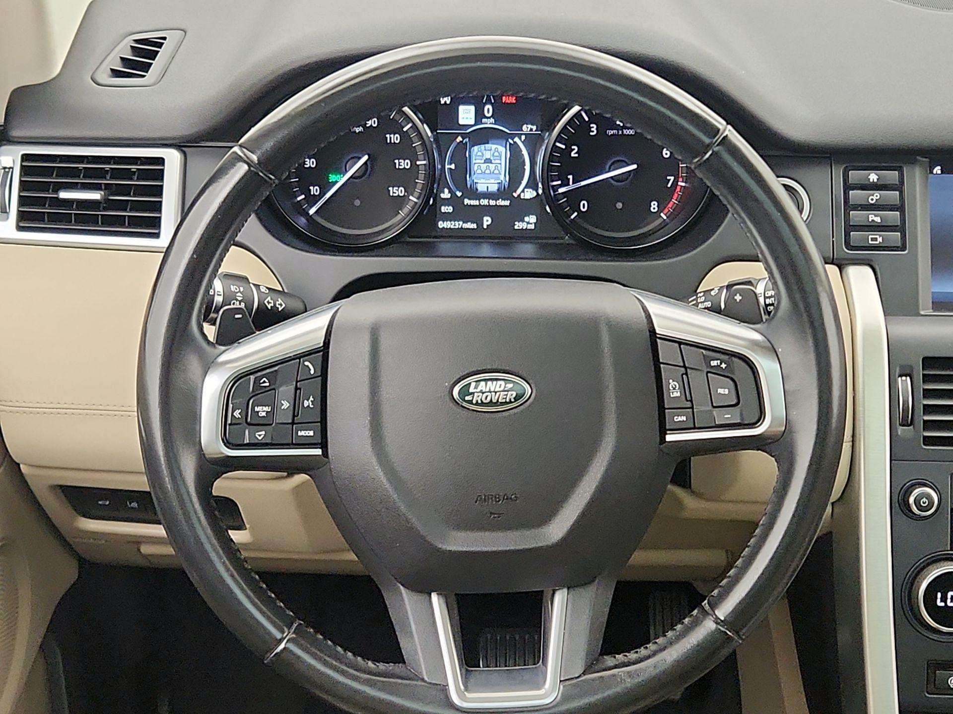 Thumbnail: 2018 Land Rover Discovery Sport - 10