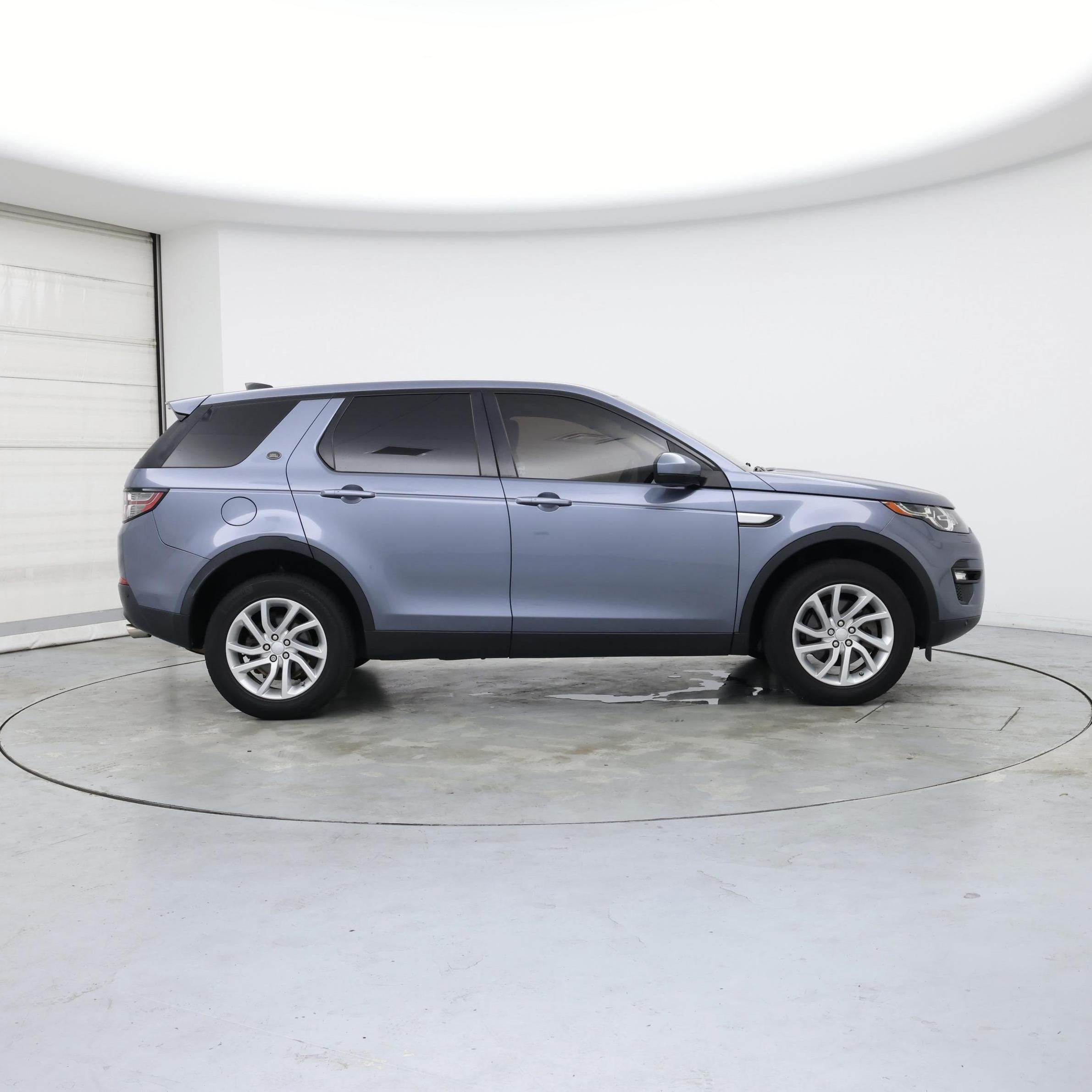 Thumbnail: 2018 Land Rover Discovery Sport - 7