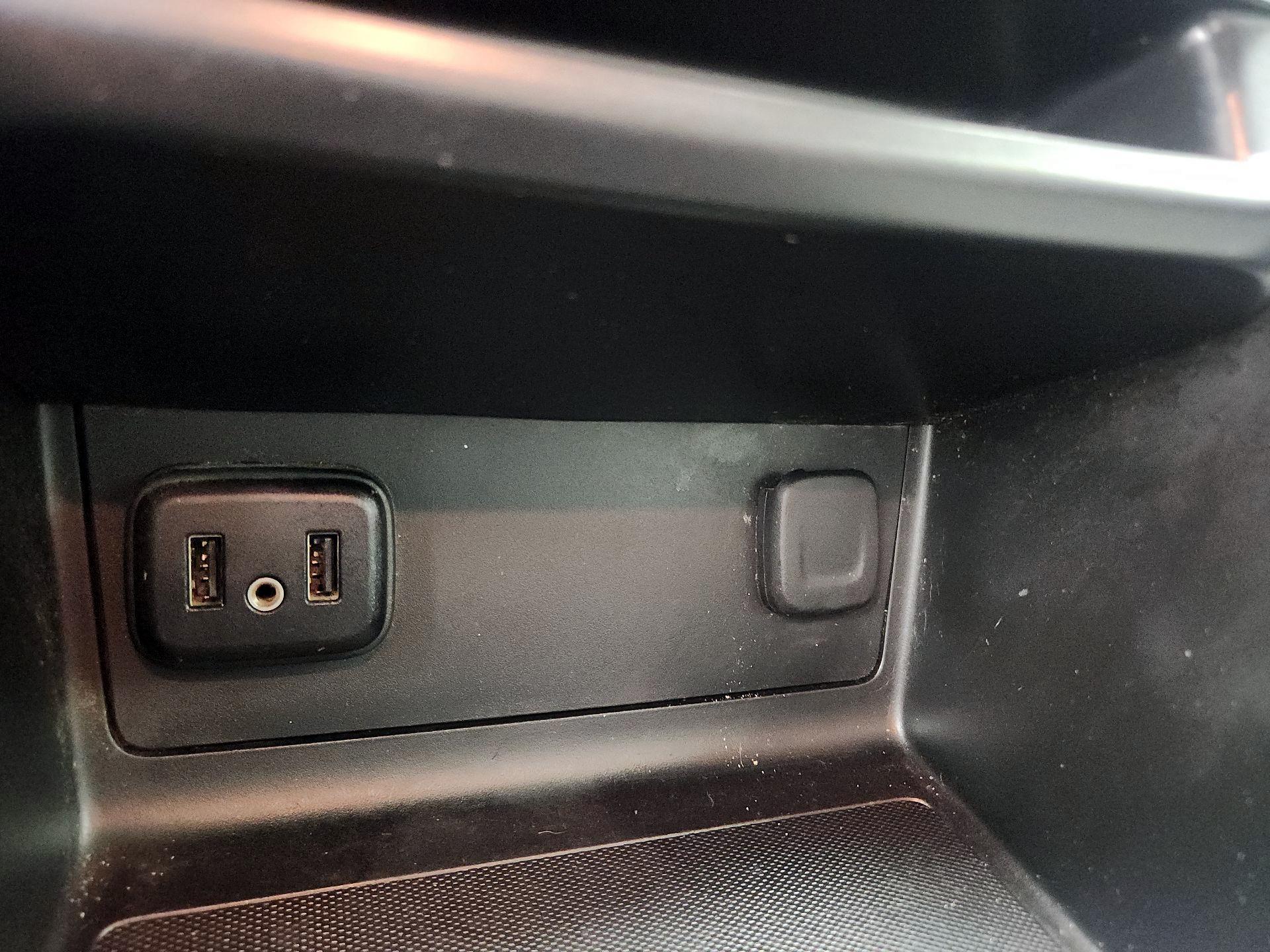 Thumbnail: 2021 Chevrolet Colorado - 18
