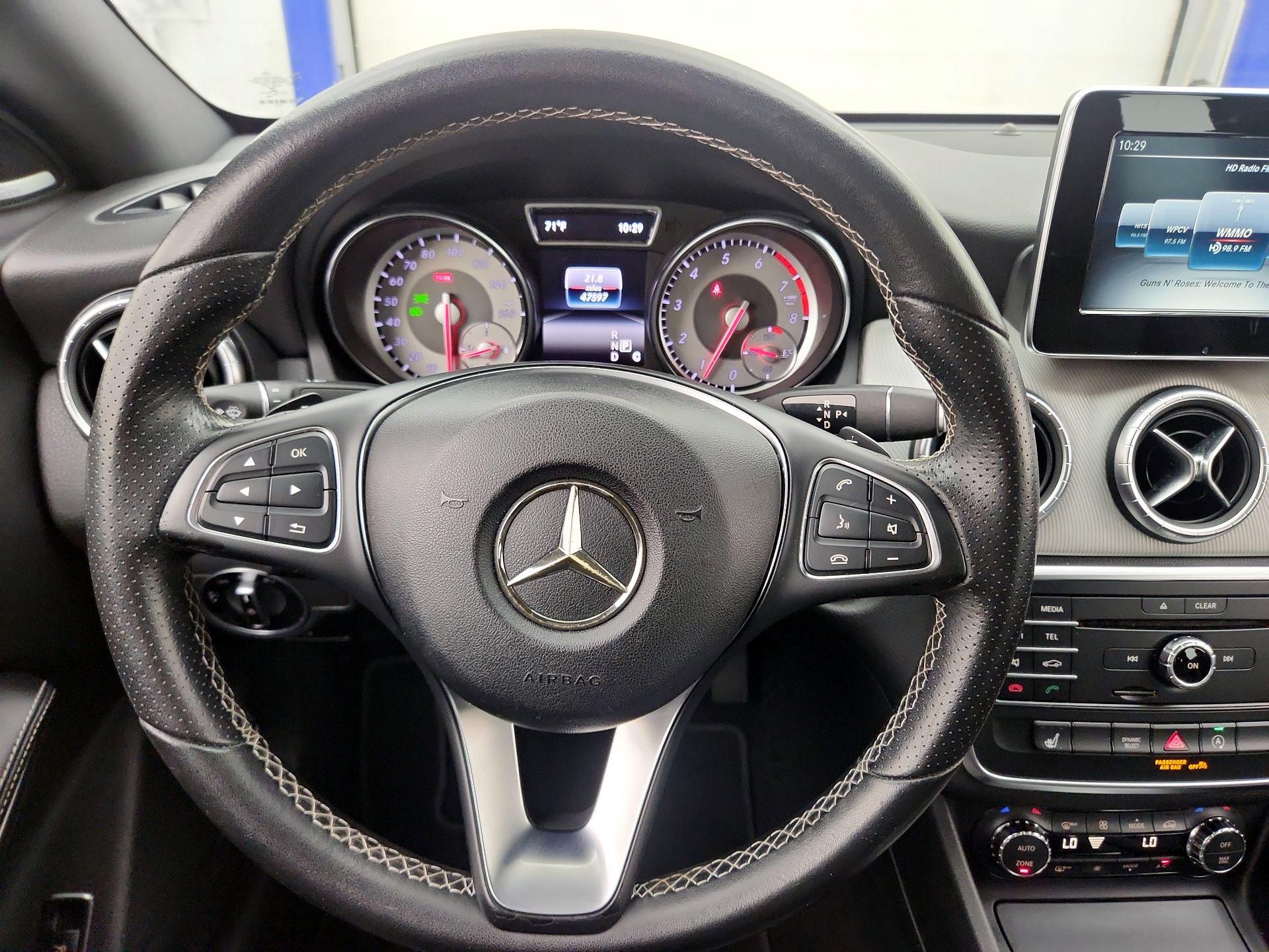 Thumbnail: 2016 Mercedes-Benz CLA - 10