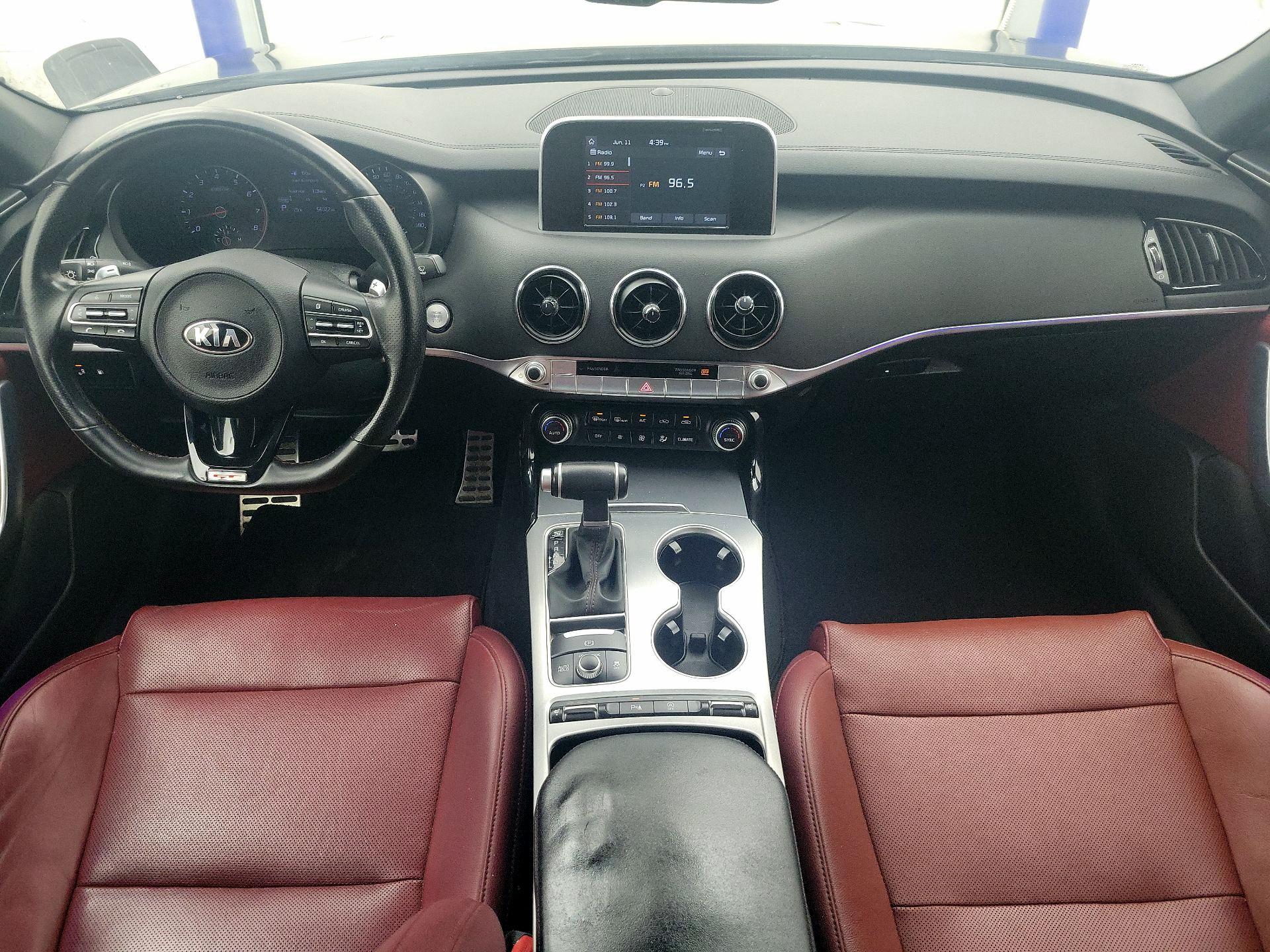 Thumbnail: 2020 Kia Stinger - 9