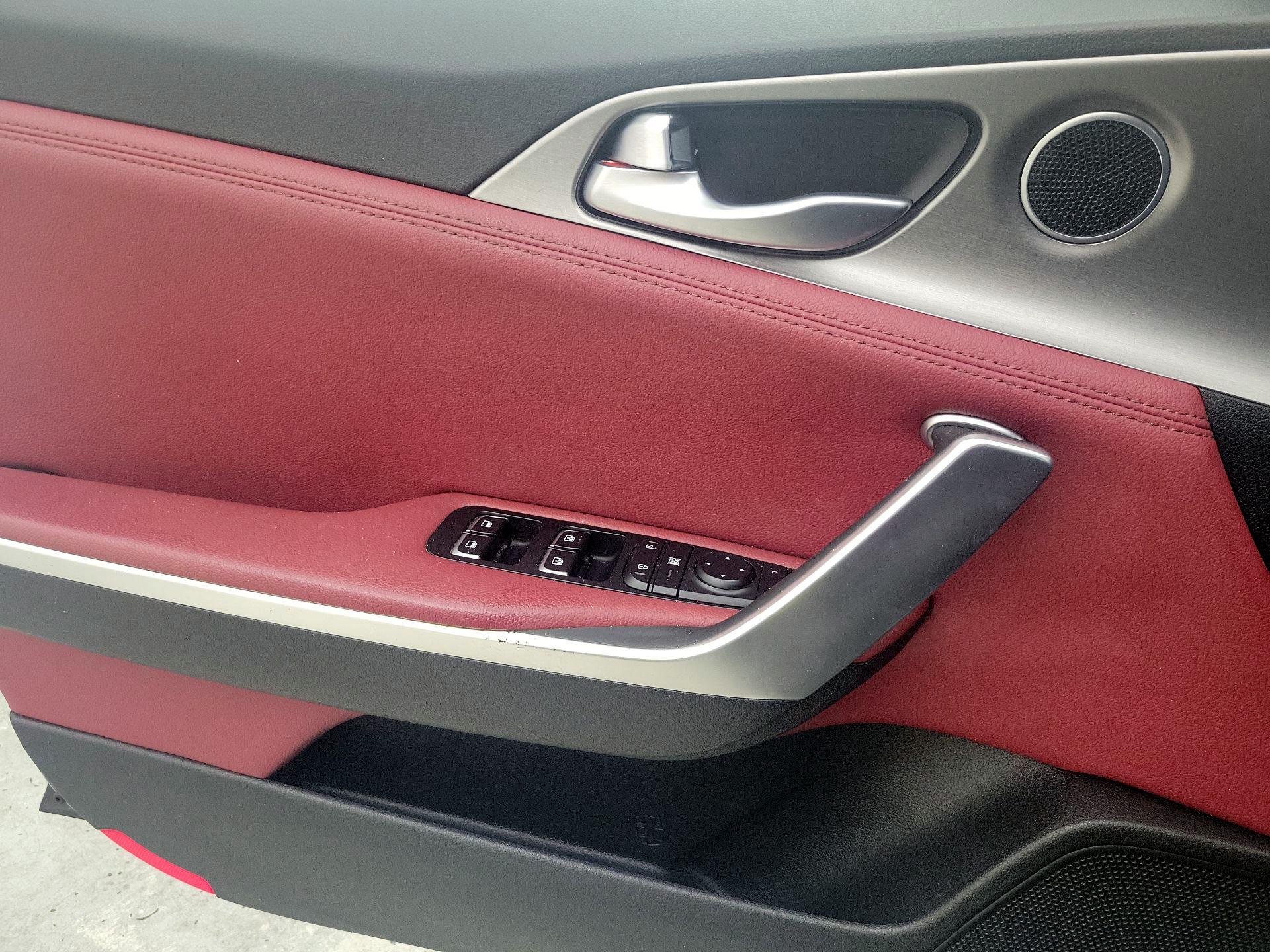 Thumbnail: 2020 Kia Stinger - 12