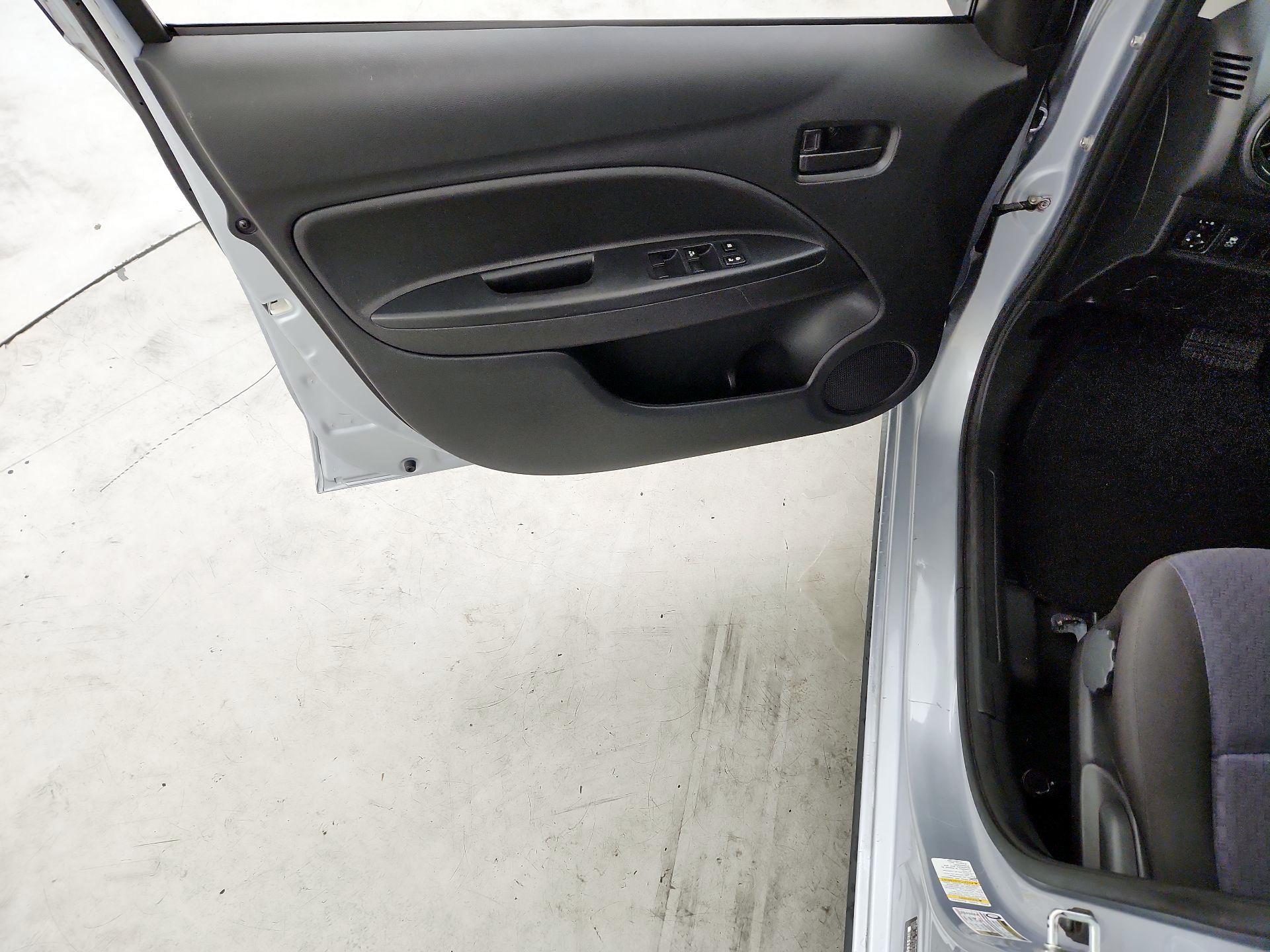 Thumbnail: 2019 Mitsubishi Mirage - 12