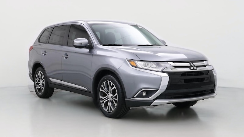 2016 Mitsubishi Outlander SE Hero Image
