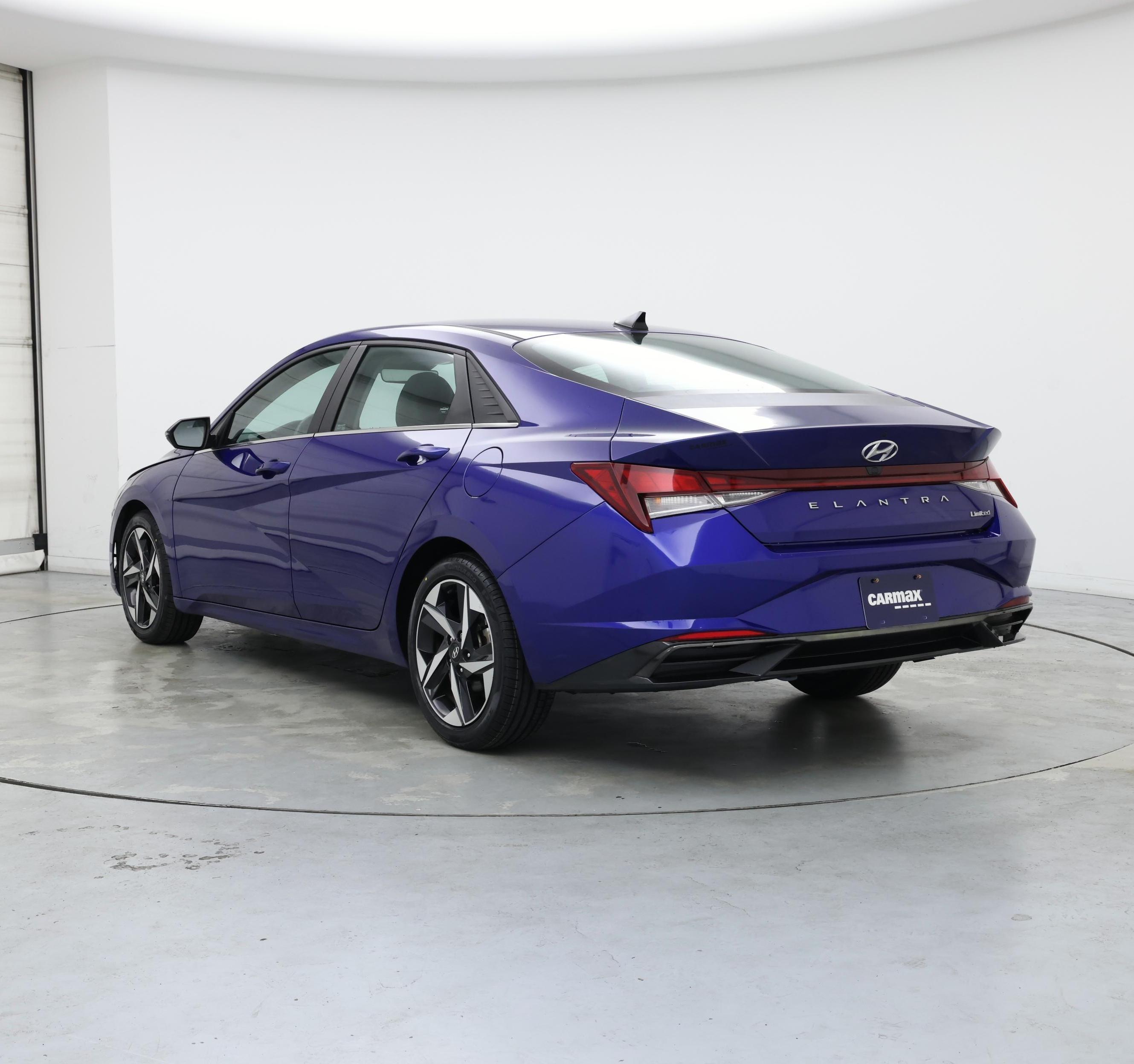 Thumbnail: 2023 Hyundai Elantra - 2