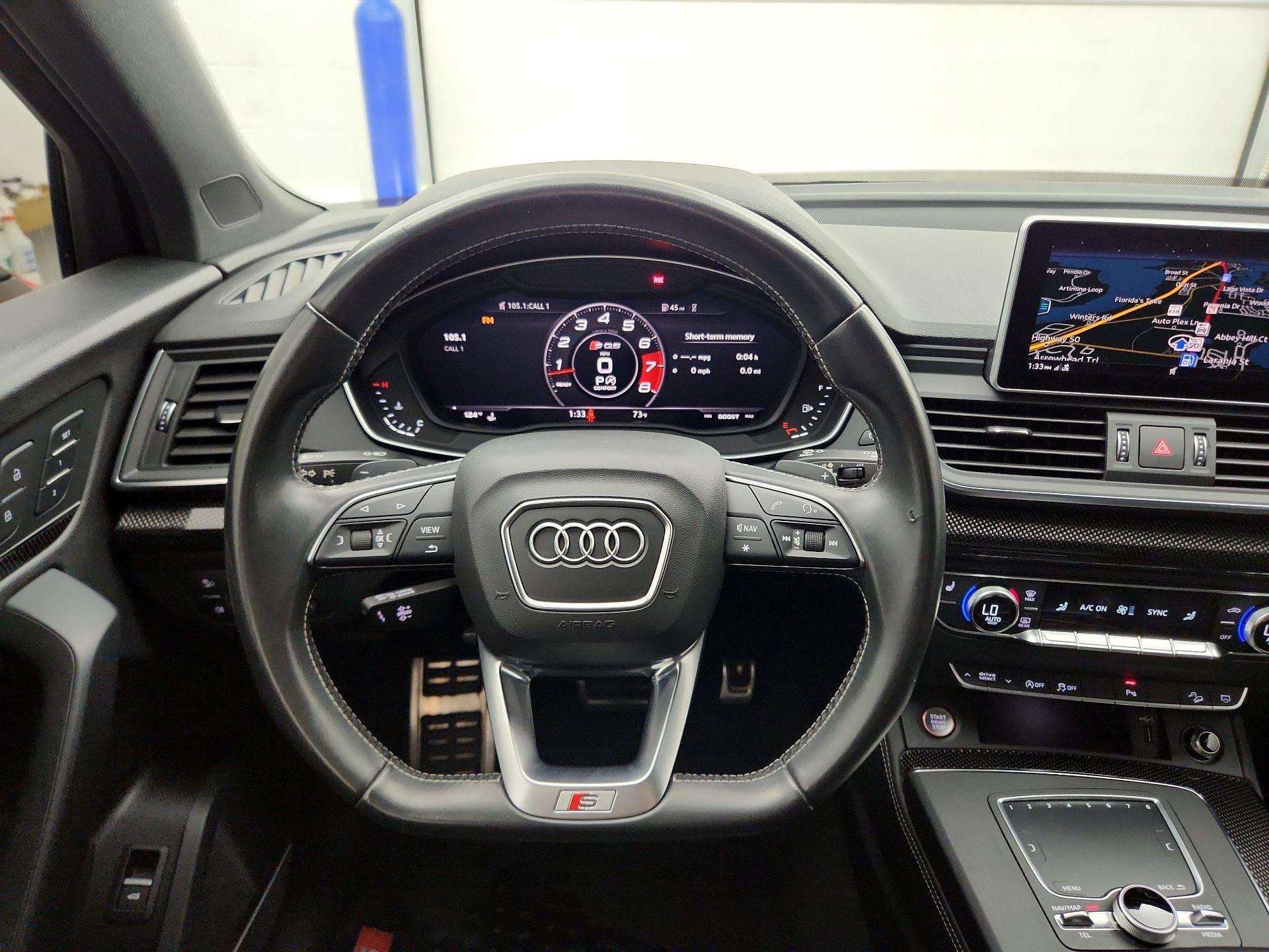 Thumbnail: 2020 Audi SQ5 - 10