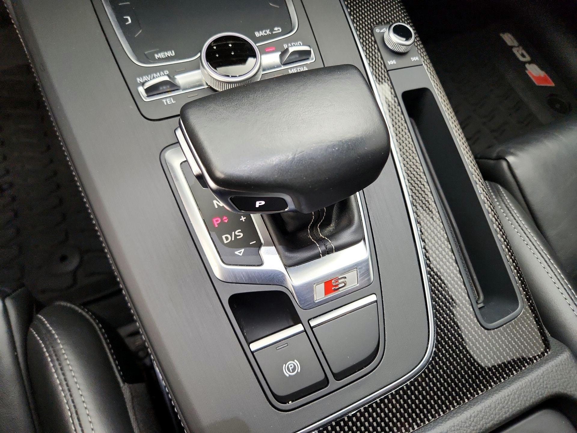 Thumbnail: 2020 Audi SQ5 - 18