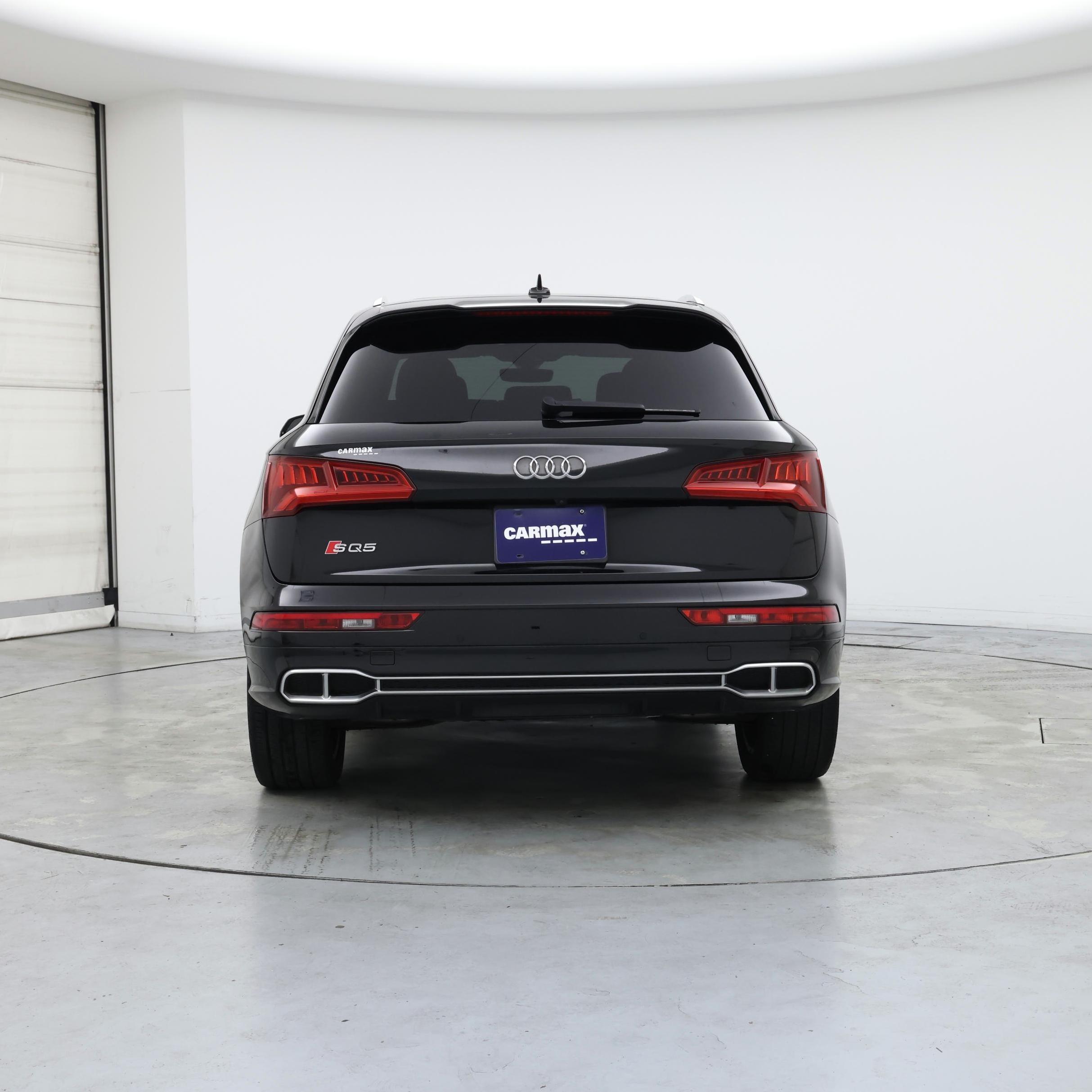 Thumbnail: 2020 Audi SQ5 - 6