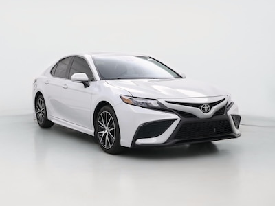 White 2022 Toyota Camry SE
