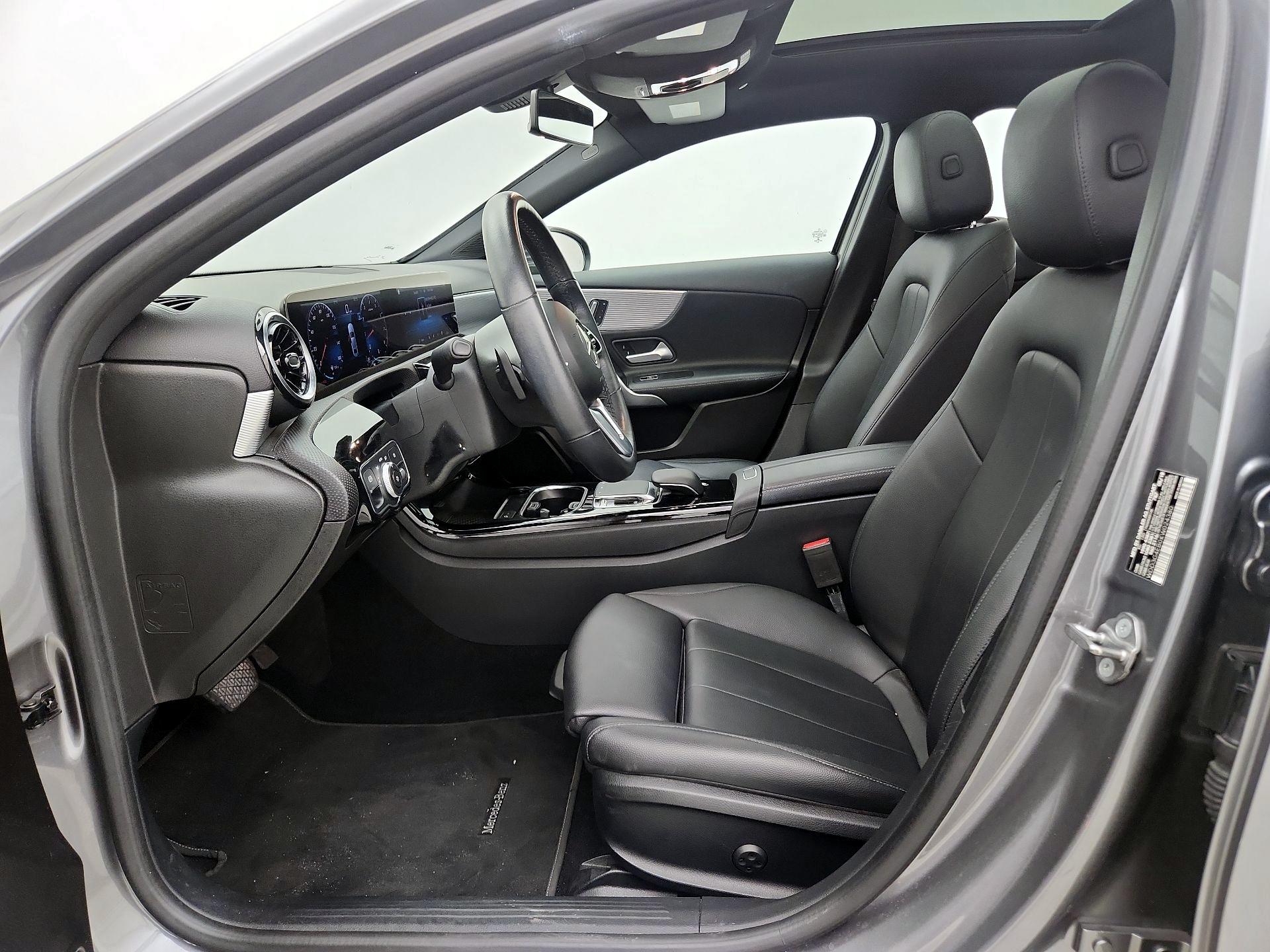 Thumbnail: 2019 Mercedes-Benz A-Class - 11