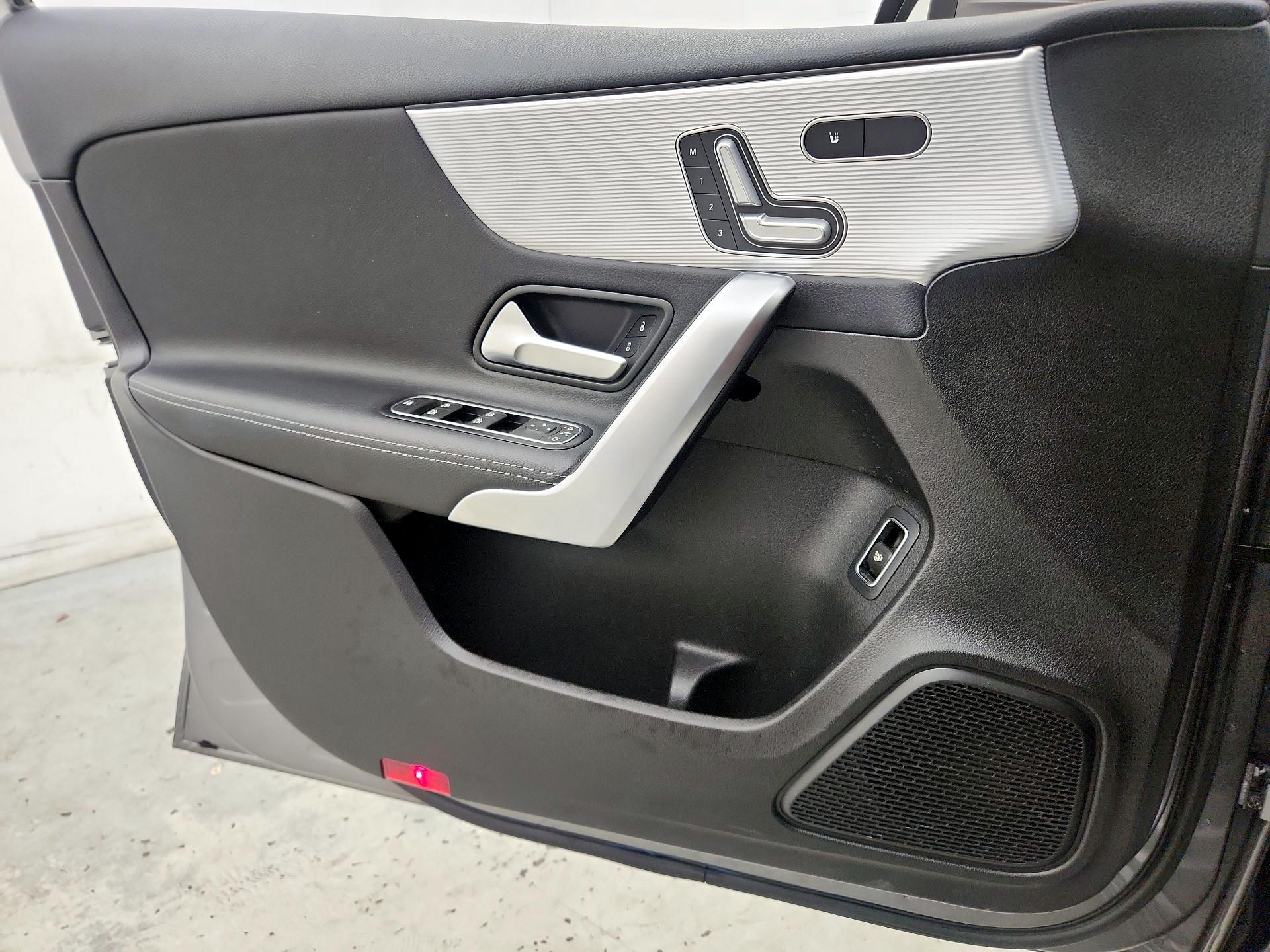 Thumbnail: 2019 Mercedes-Benz A-Class - 12