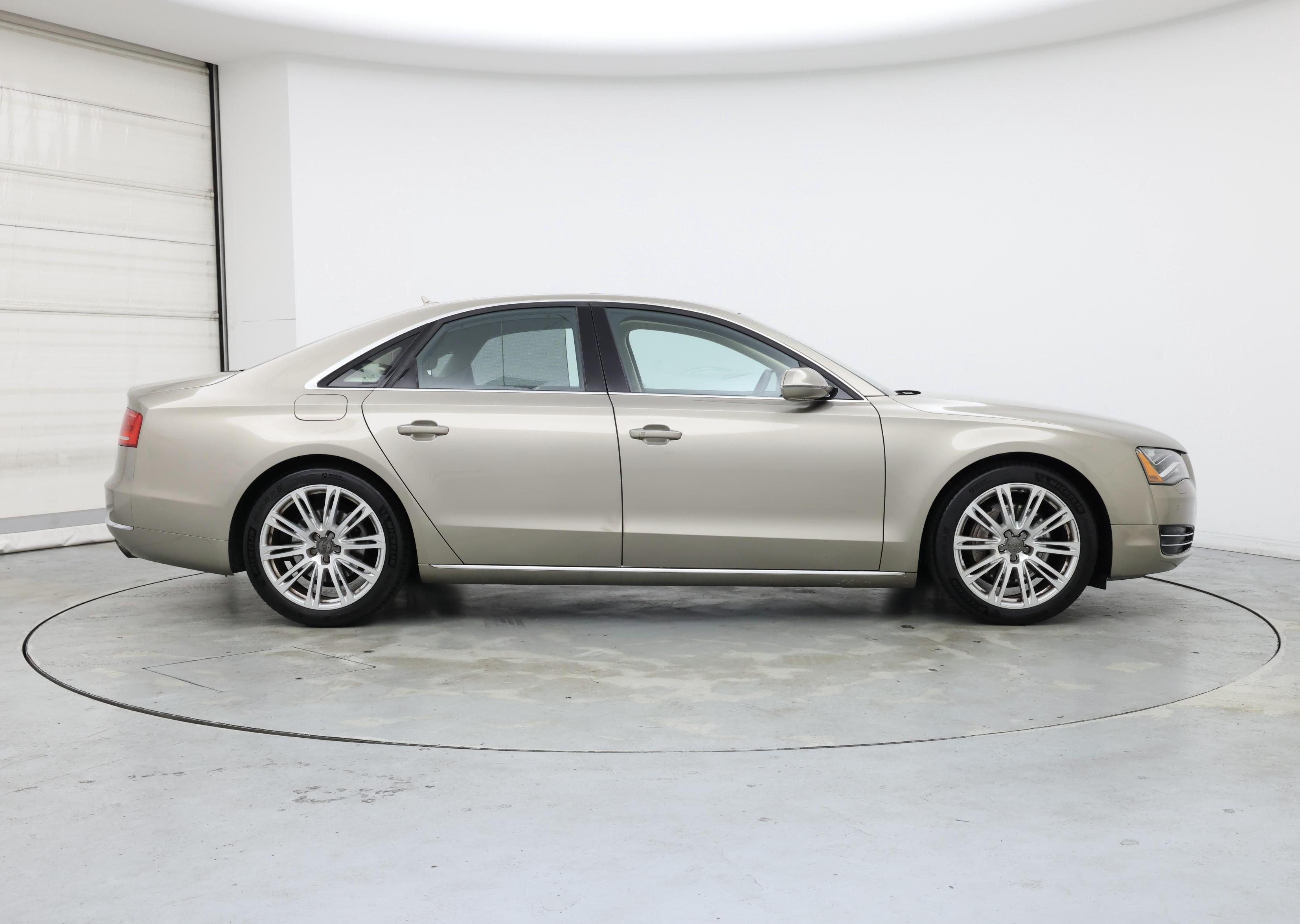 Thumbnail: 2014 Audi A8 - 7