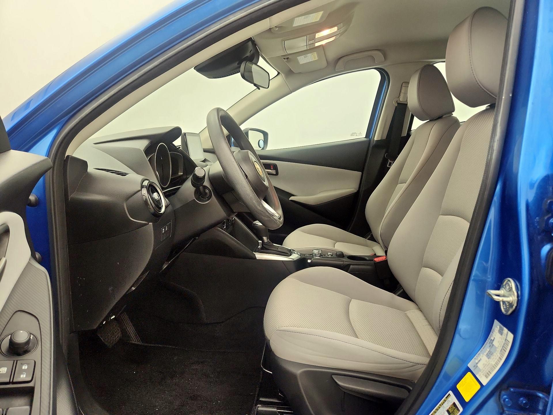 Thumbnail: 2019 Toyota Yaris - 11