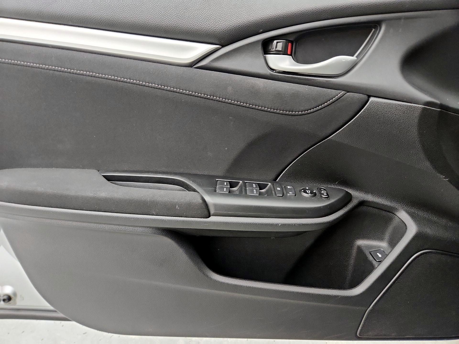 Thumbnail: 2020 Honda Civic - 12