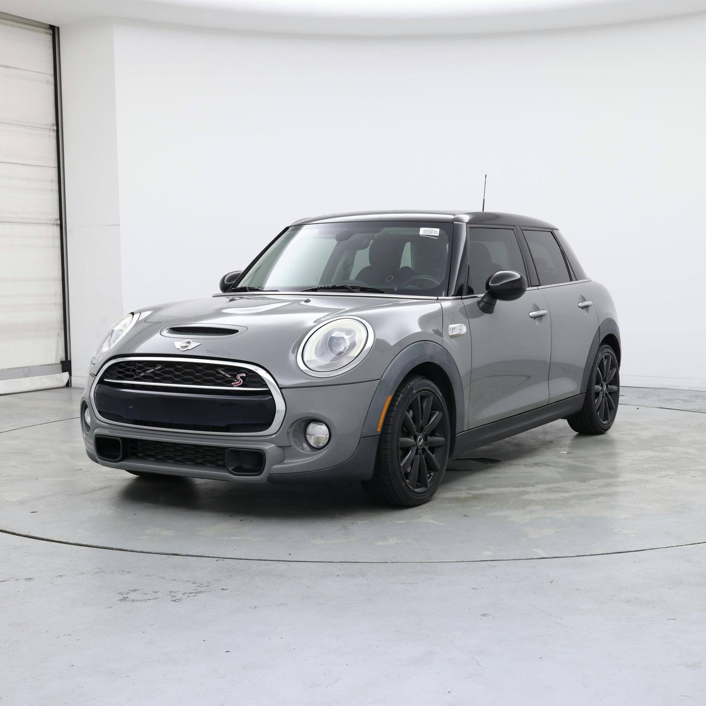 Thumbnail: 2015 MINI Cooper Hardtop - 4