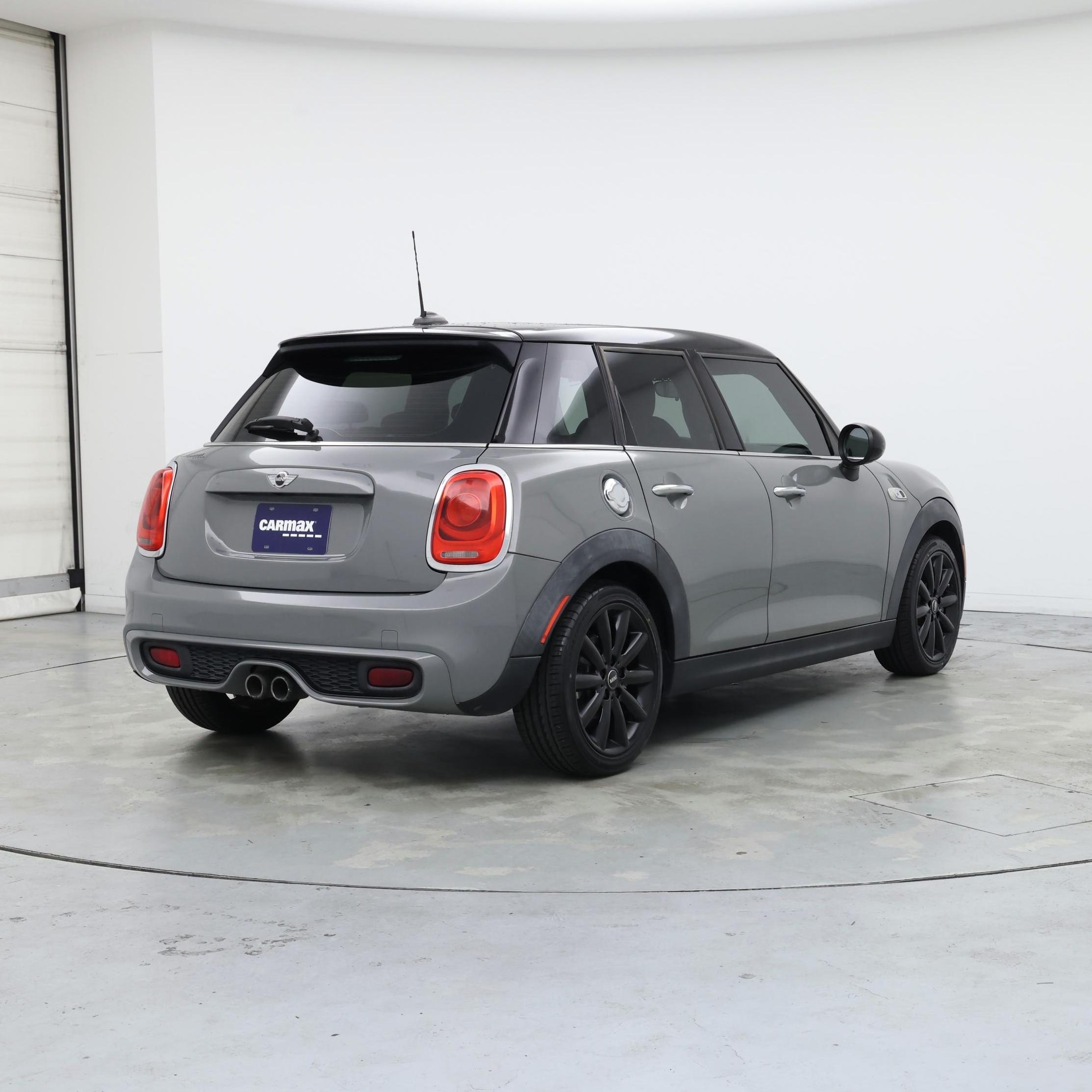 Thumbnail: 2015 MINI Cooper Hardtop - 8