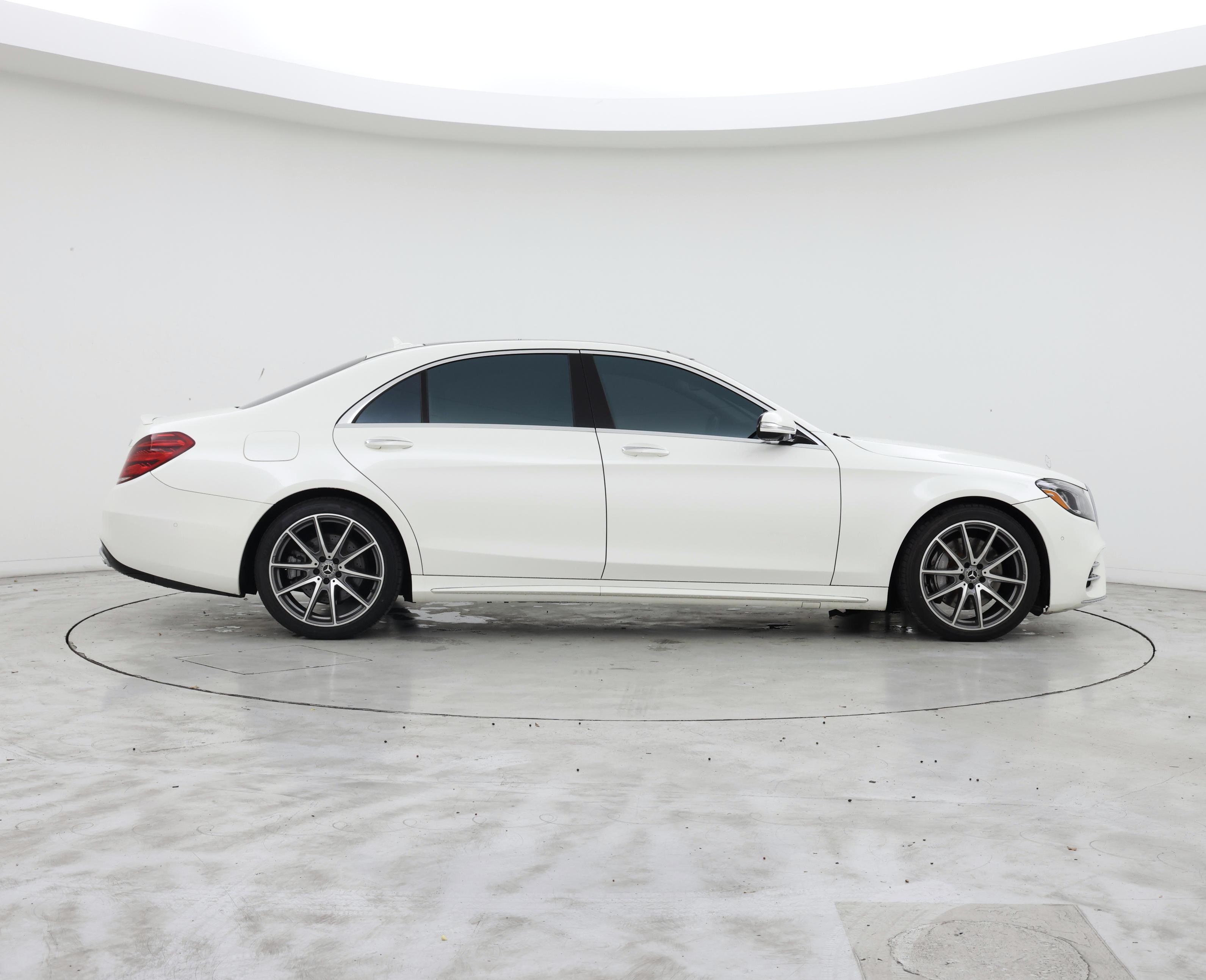 Thumbnail: 2019 Mercedes-Benz S-Class - 7