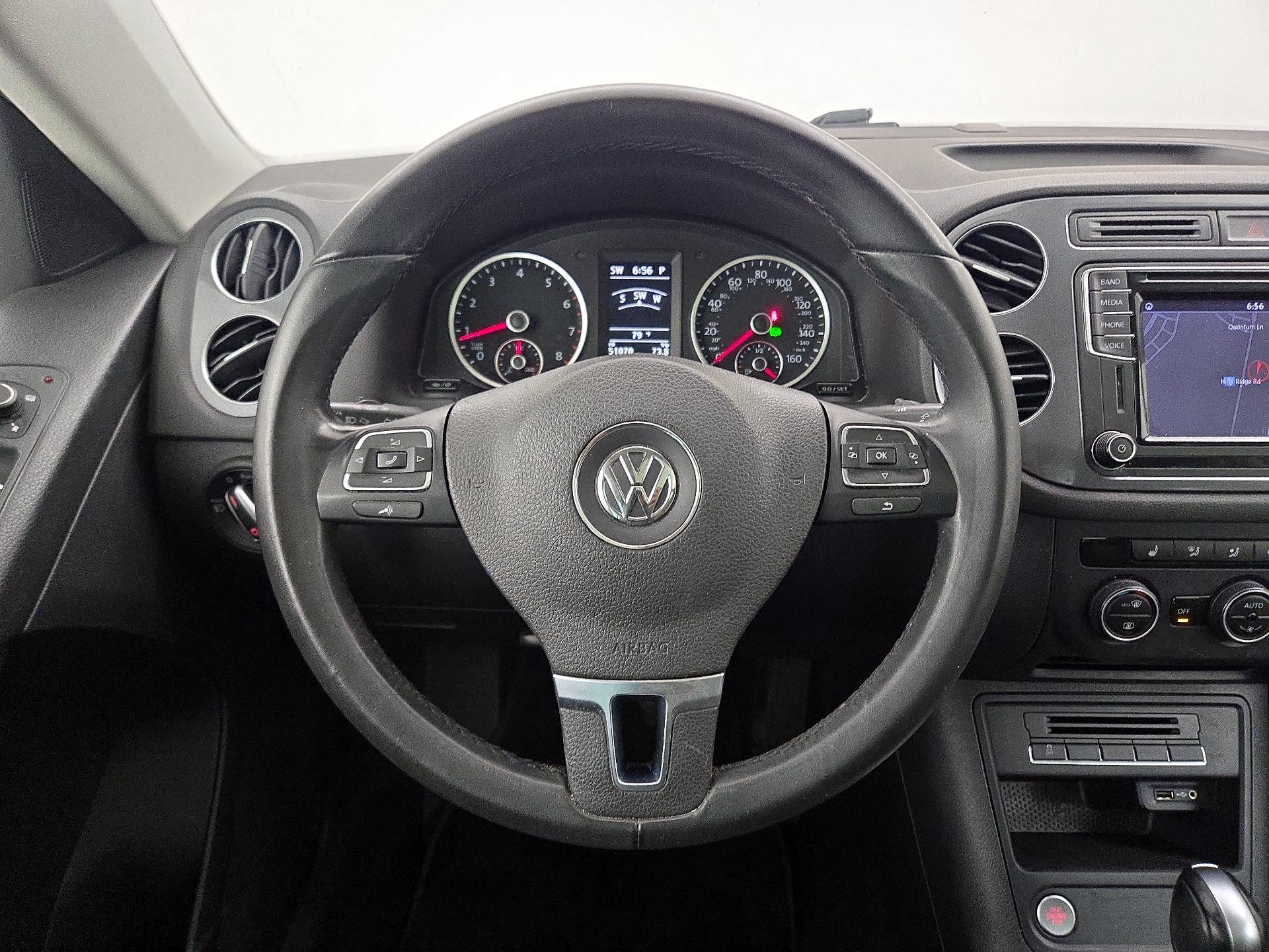 Thumbnail: 2017 Volkswagen Tiguan - 10