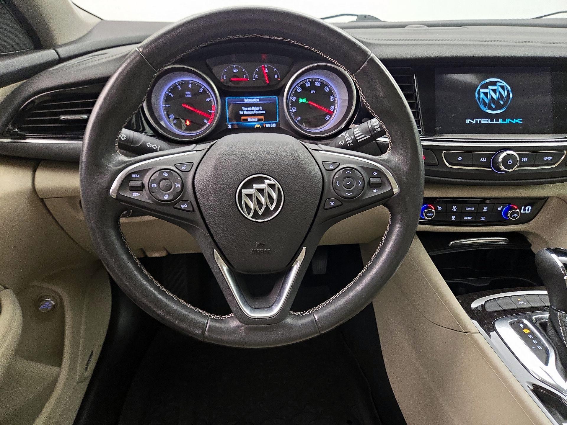 Thumbnail: 2018 Buick Regal - 10