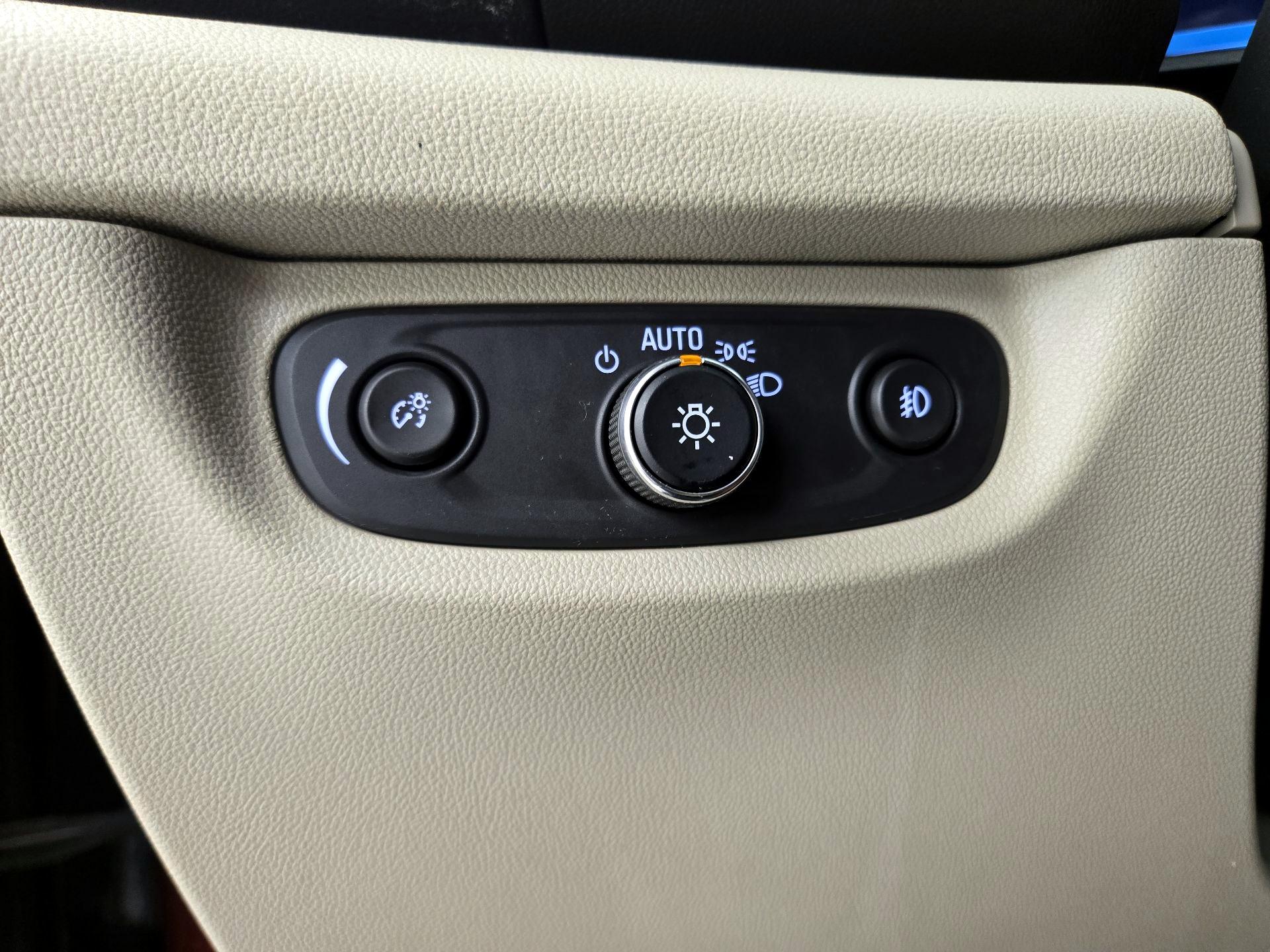 Thumbnail: 2018 Buick Regal - 13
