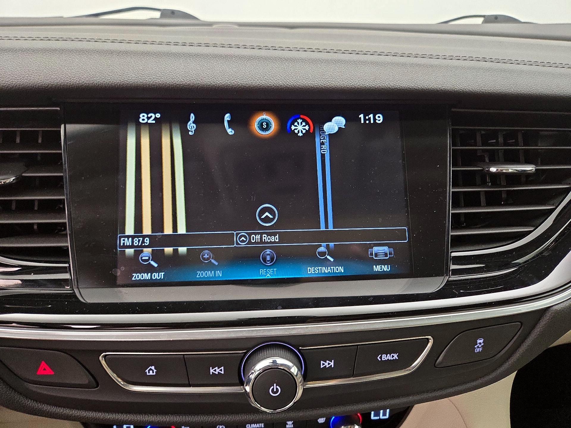Thumbnail: 2018 Buick Regal - 14