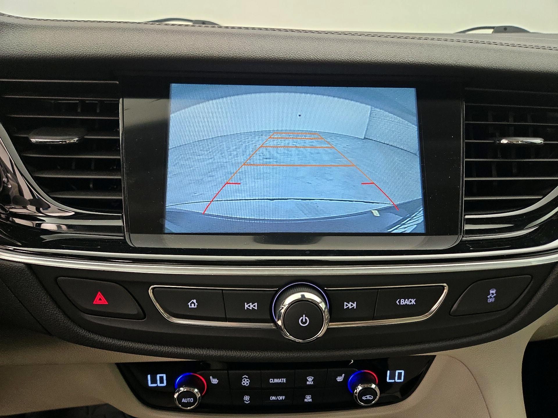 Thumbnail: 2018 Buick Regal - 15