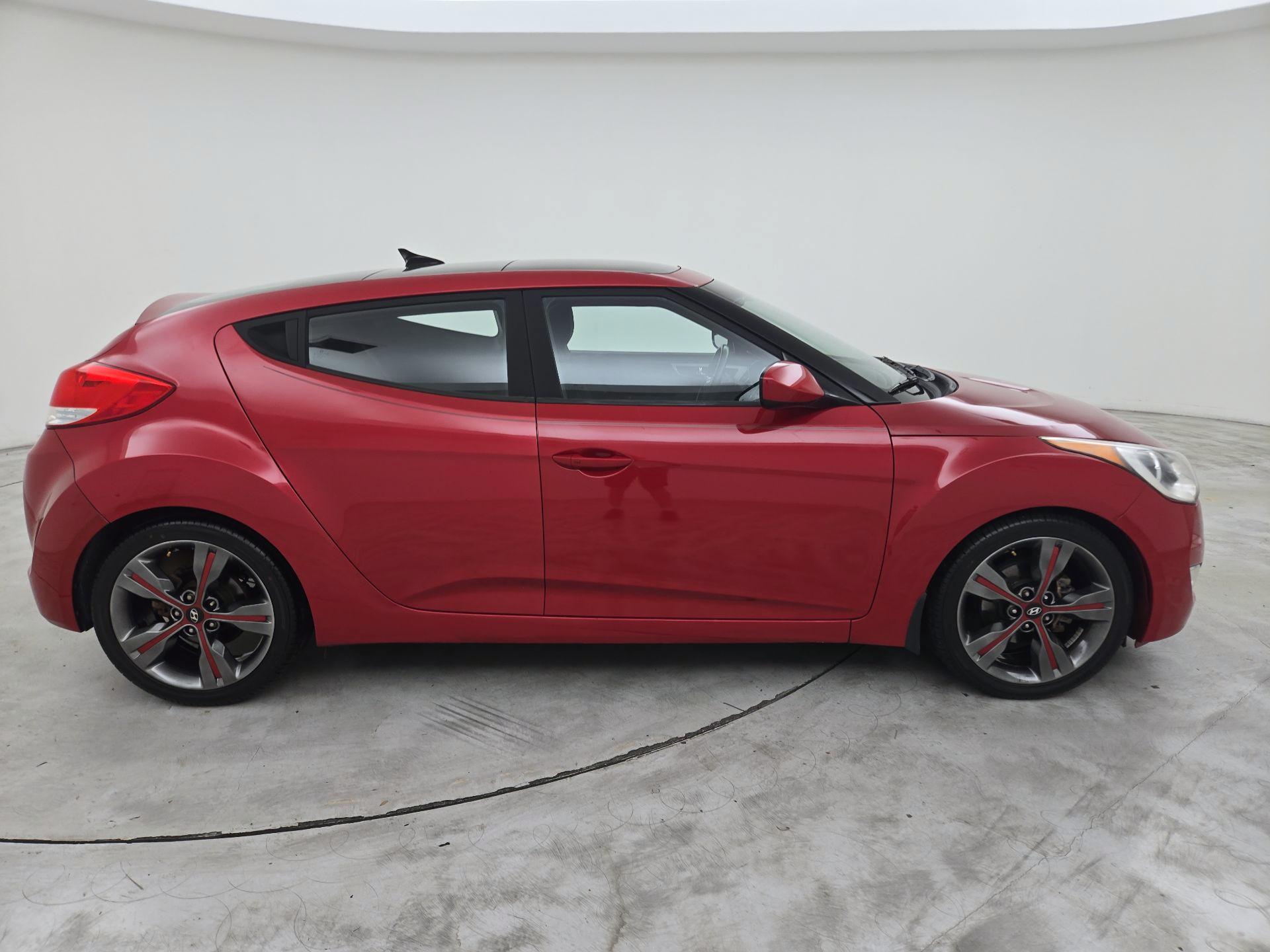 Thumbnail: 2017 Hyundai Veloster - 4
