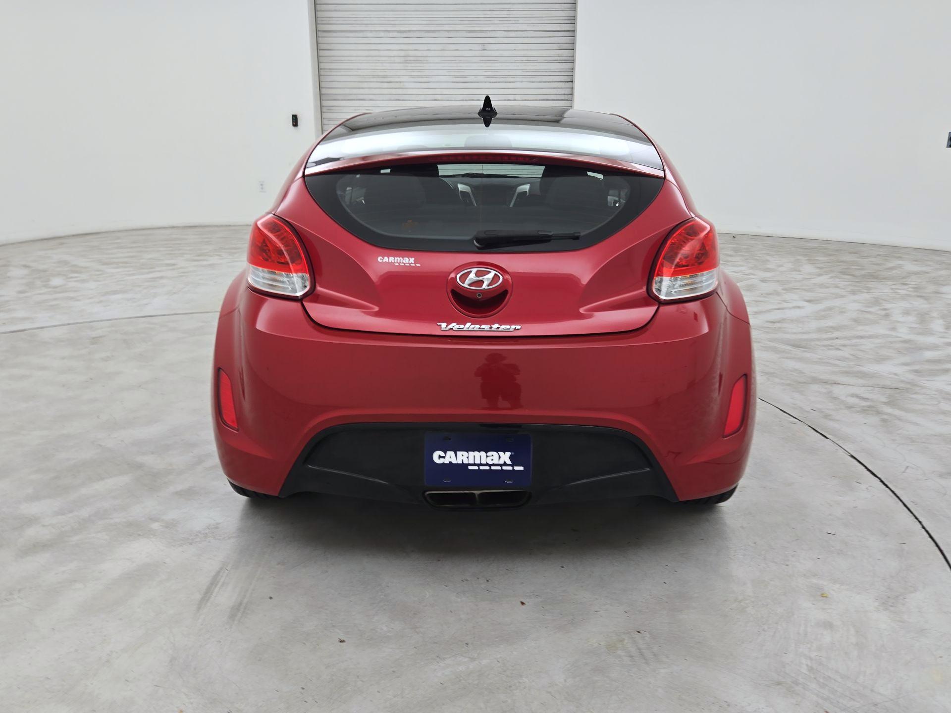 Thumbnail: 2017 Hyundai Veloster - 6
