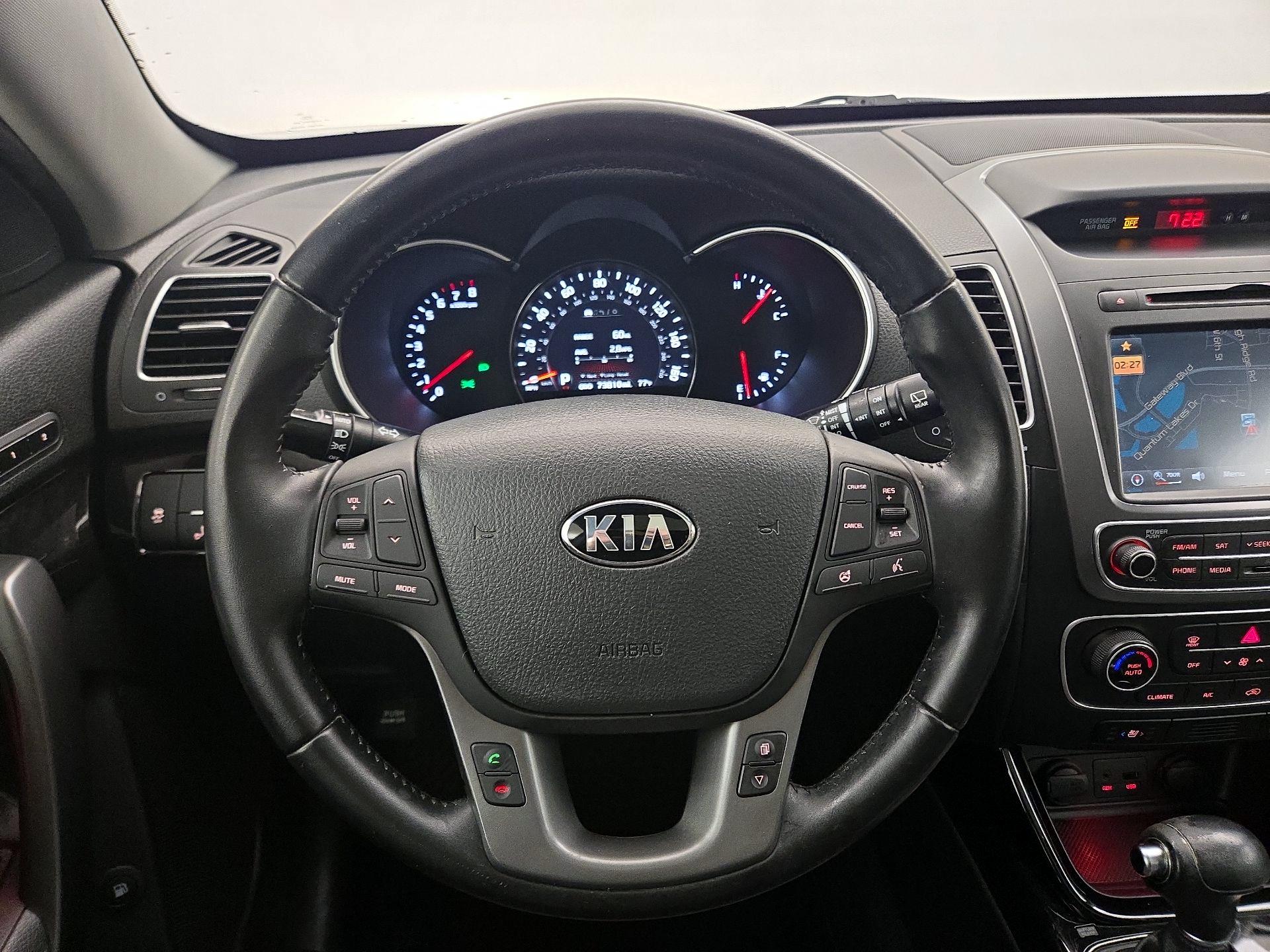 Thumbnail: 2015 Kia Sorento - 10
