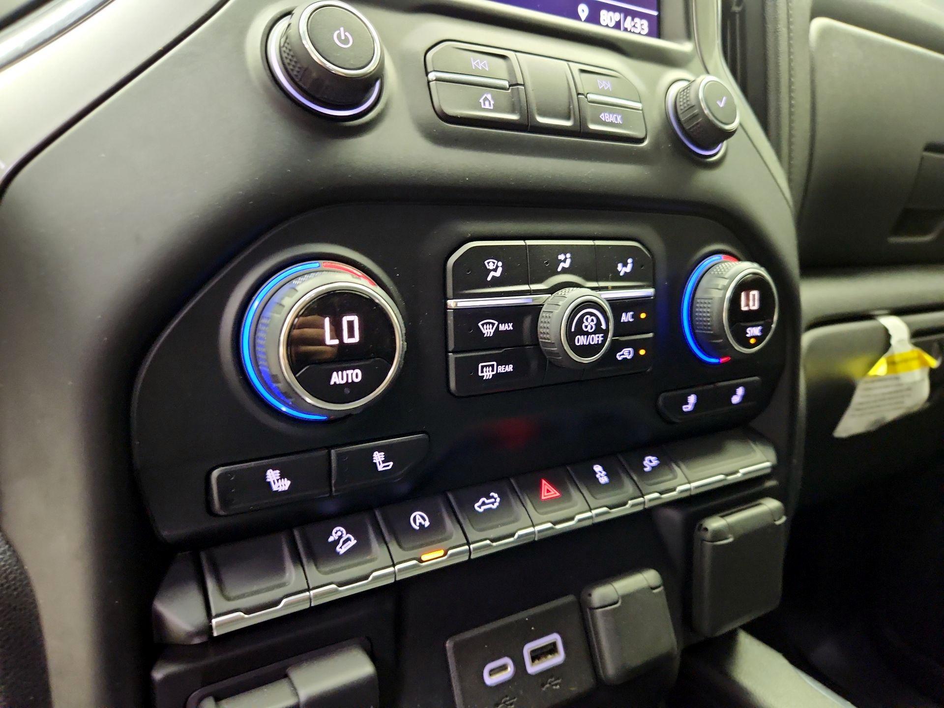 Thumbnail: 2019 Chevrolet Silverado 1500 - 16