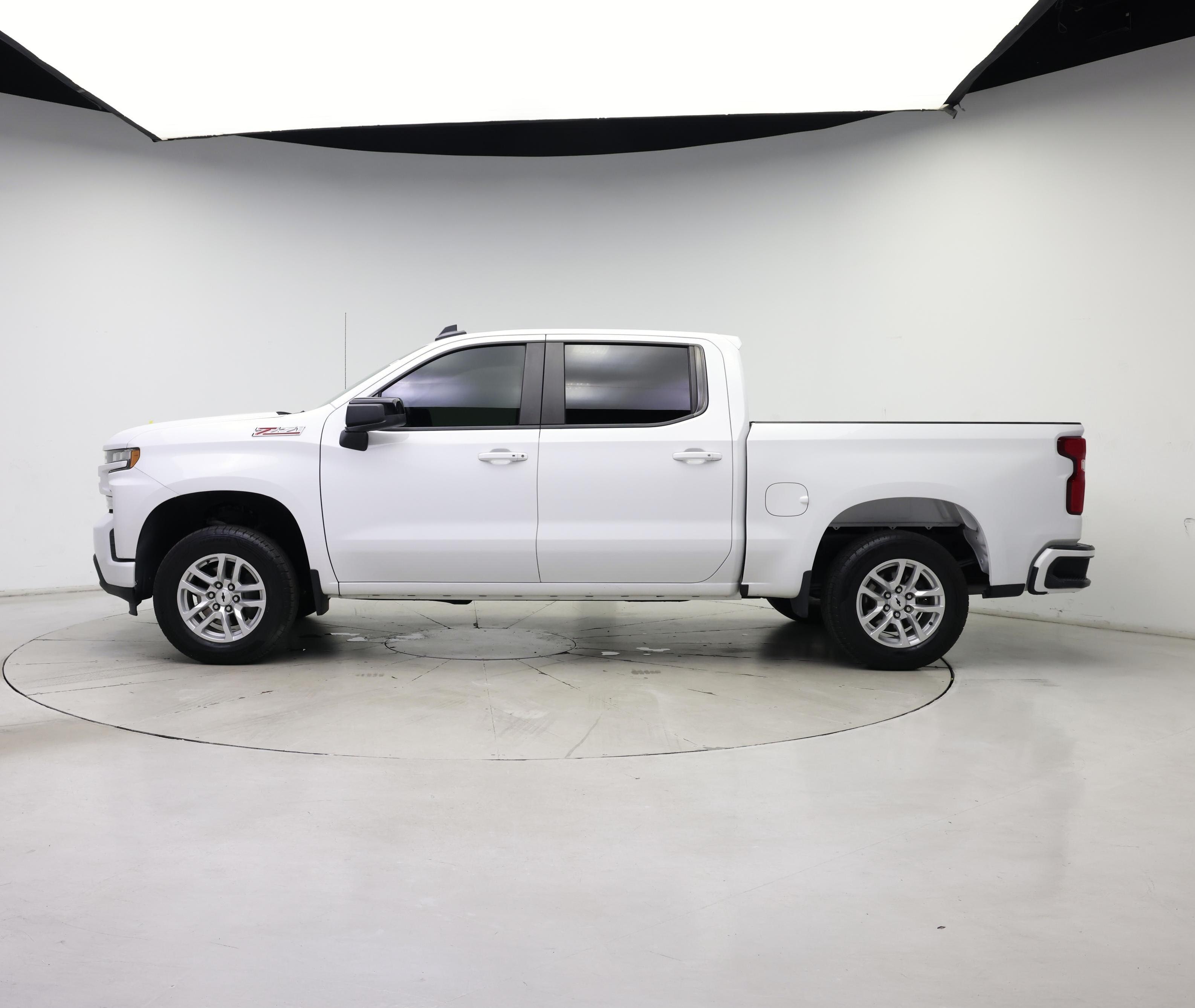 Thumbnail: 2019 Chevrolet Silverado 1500 - 3