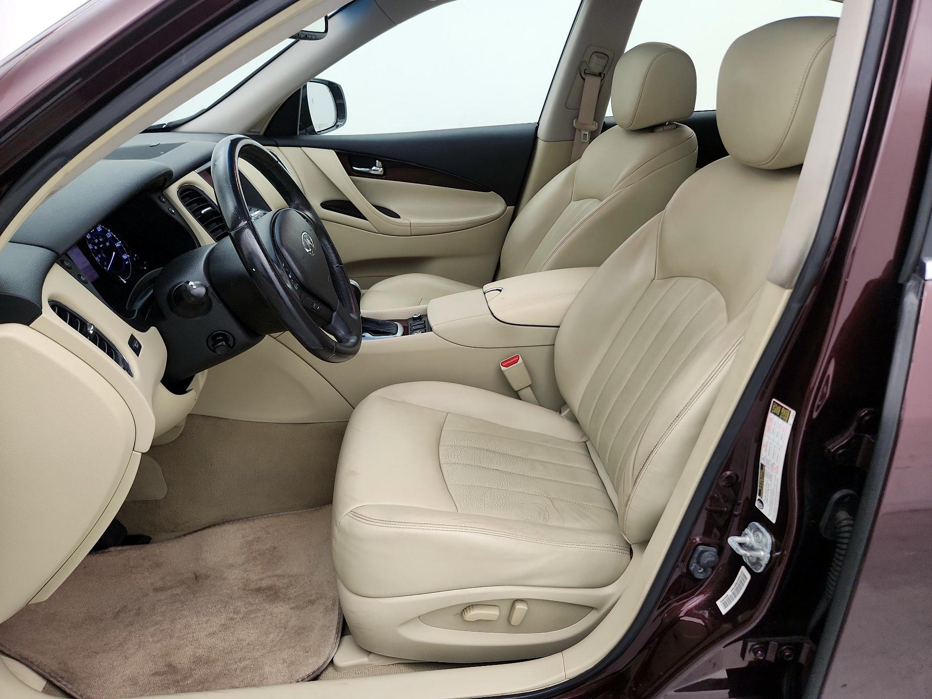 Thumbnail: 2017 INFINITI QX50 - 11