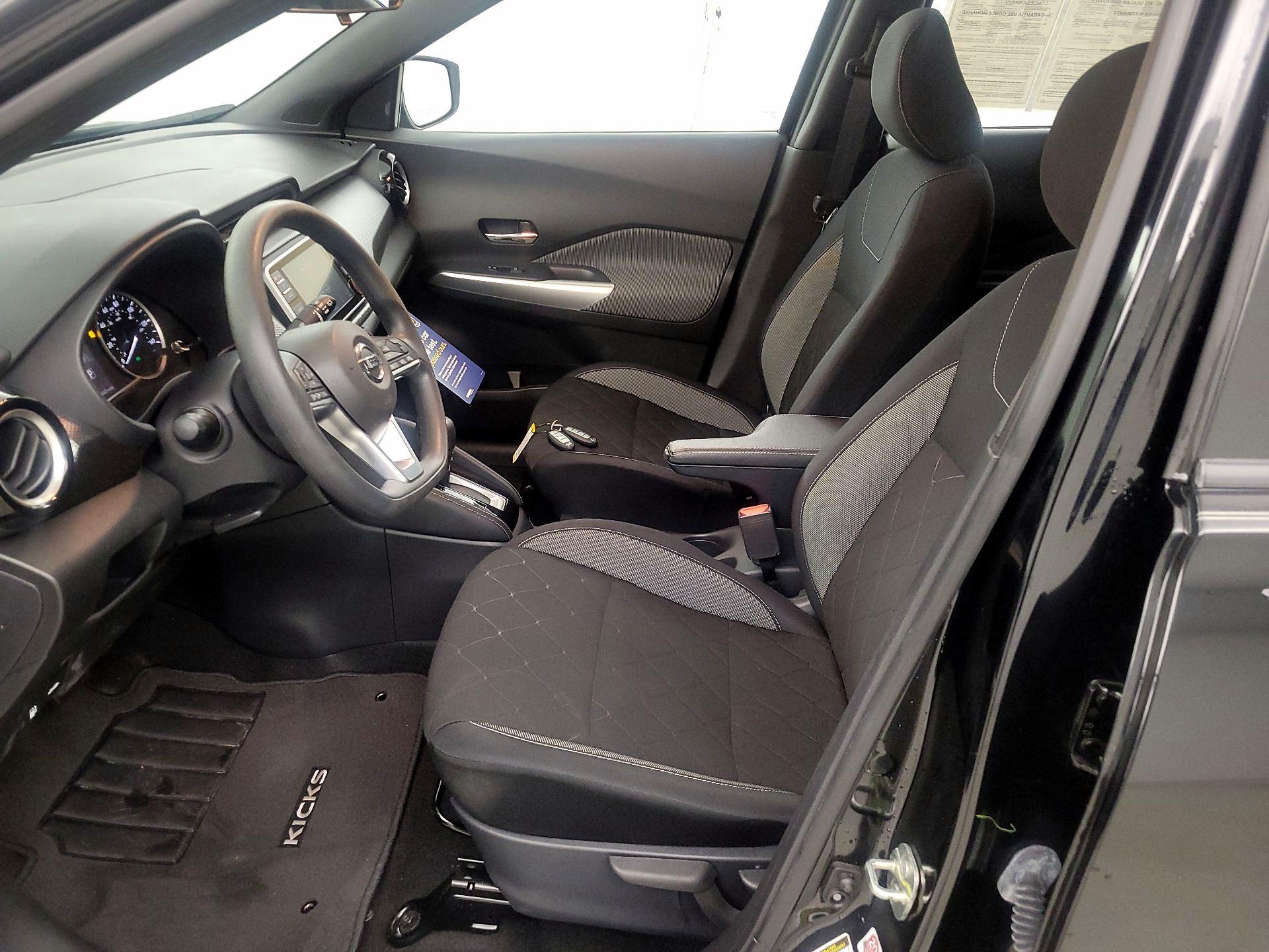 Thumbnail: 2020 Nissan Kicks - 11