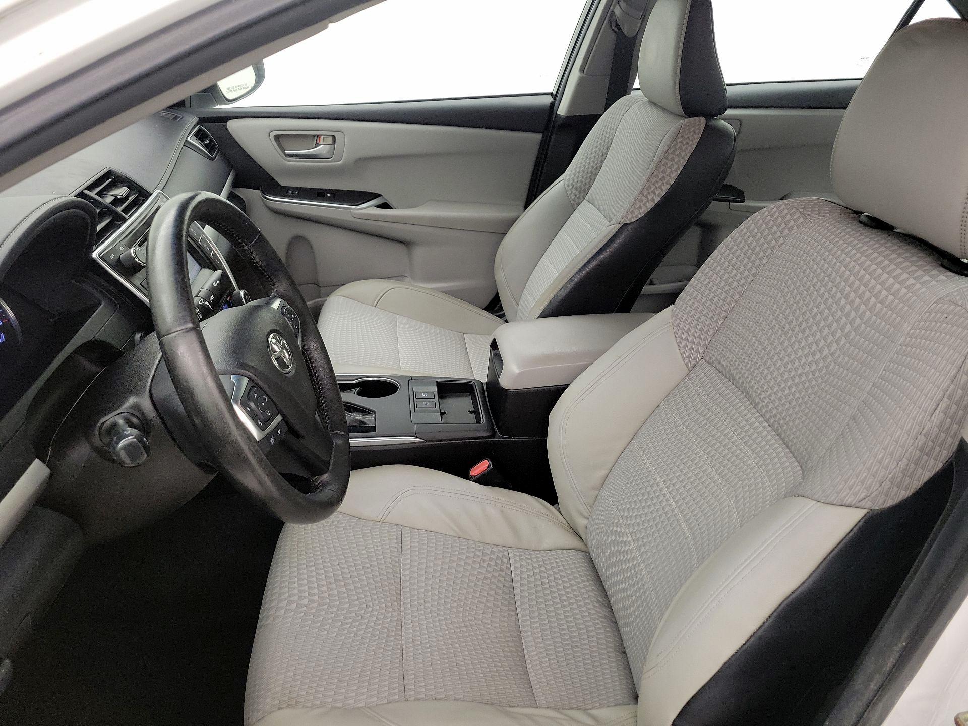 Thumbnail: 2015 Toyota Camry - 11