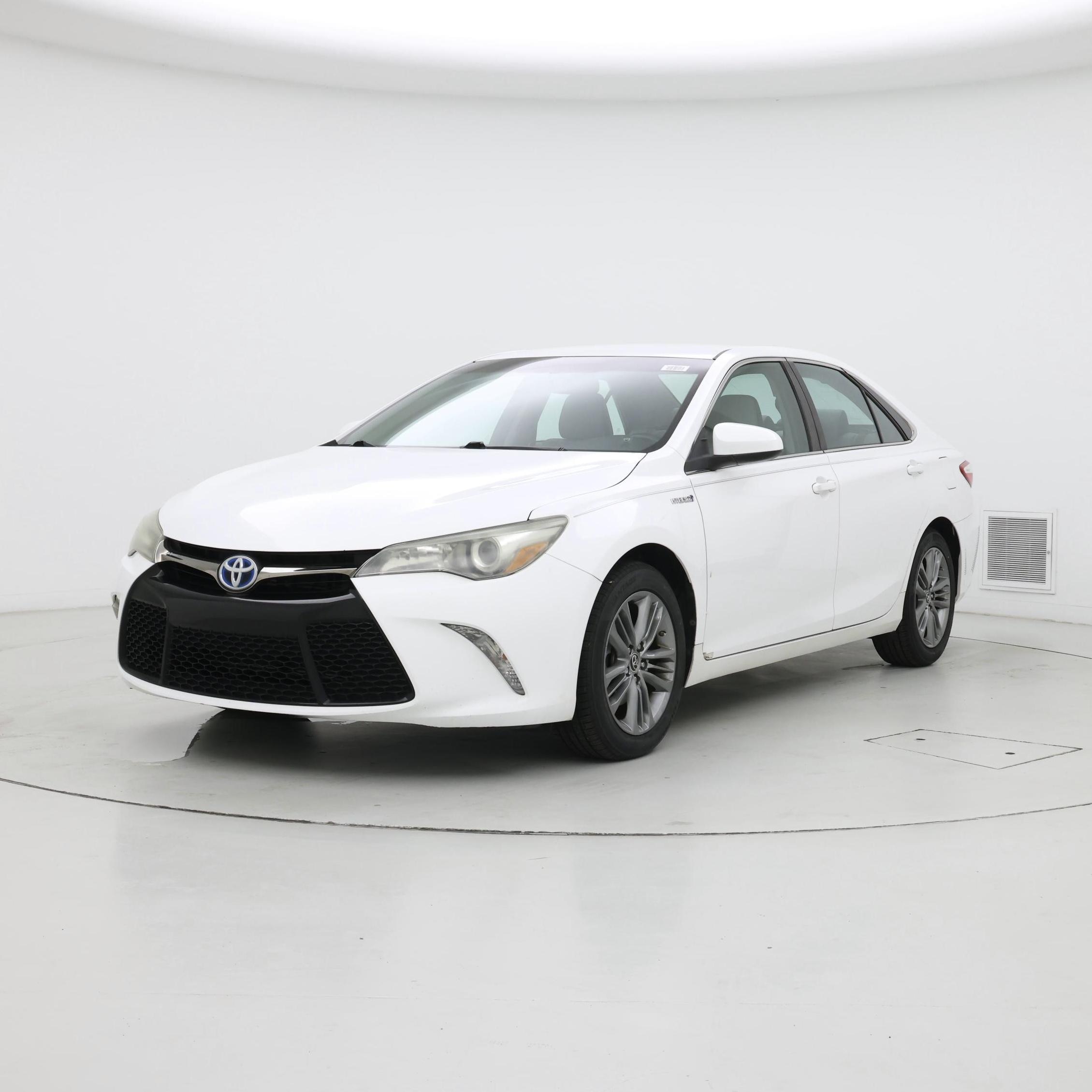 Thumbnail: 2015 Toyota Camry - 4