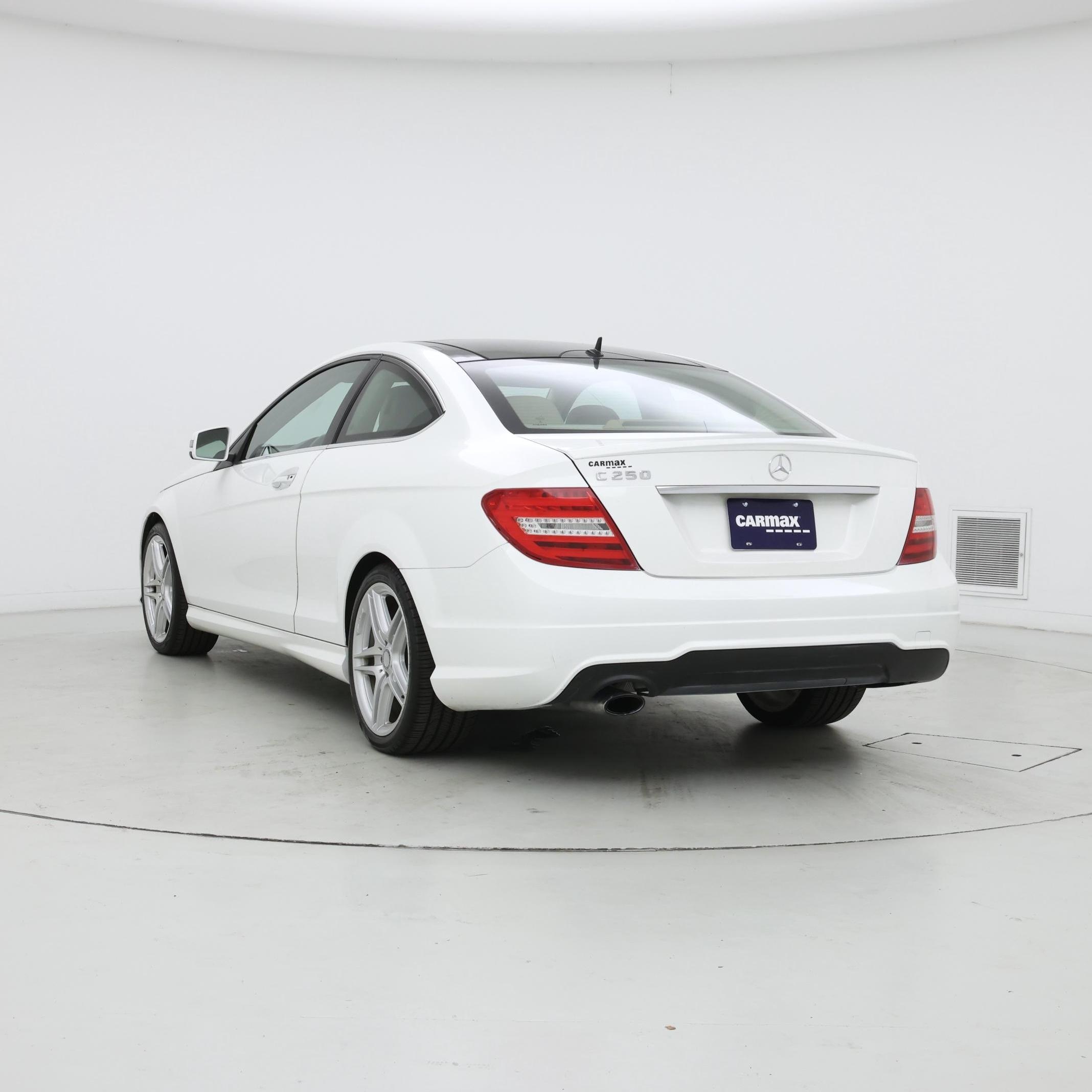 Thumbnail: 2014 Mercedes-Benz C-Class - 2