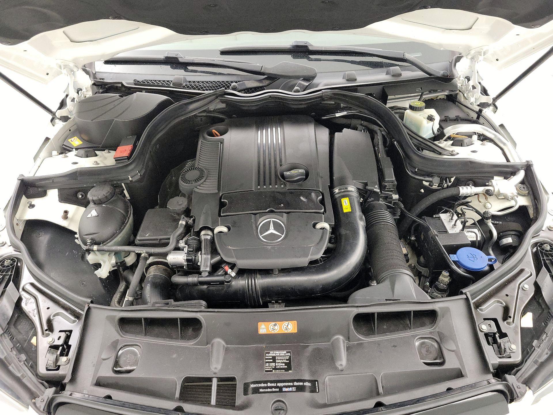 Thumbnail: 2014 Mercedes-Benz C-Class - 20
